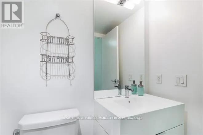 902 - 10 CAPREOL COURT