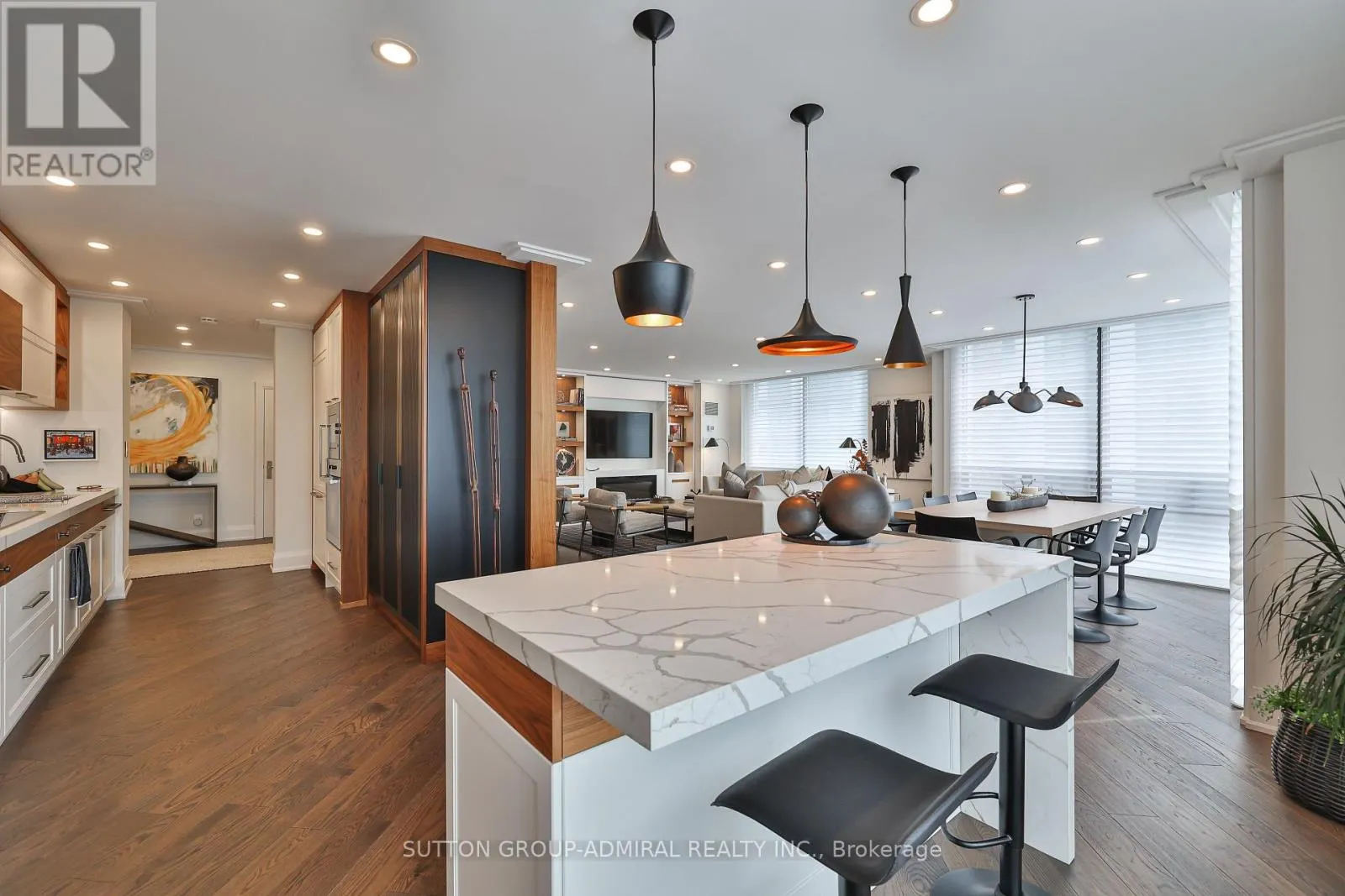 1404 - 619 AVENUE ROAD