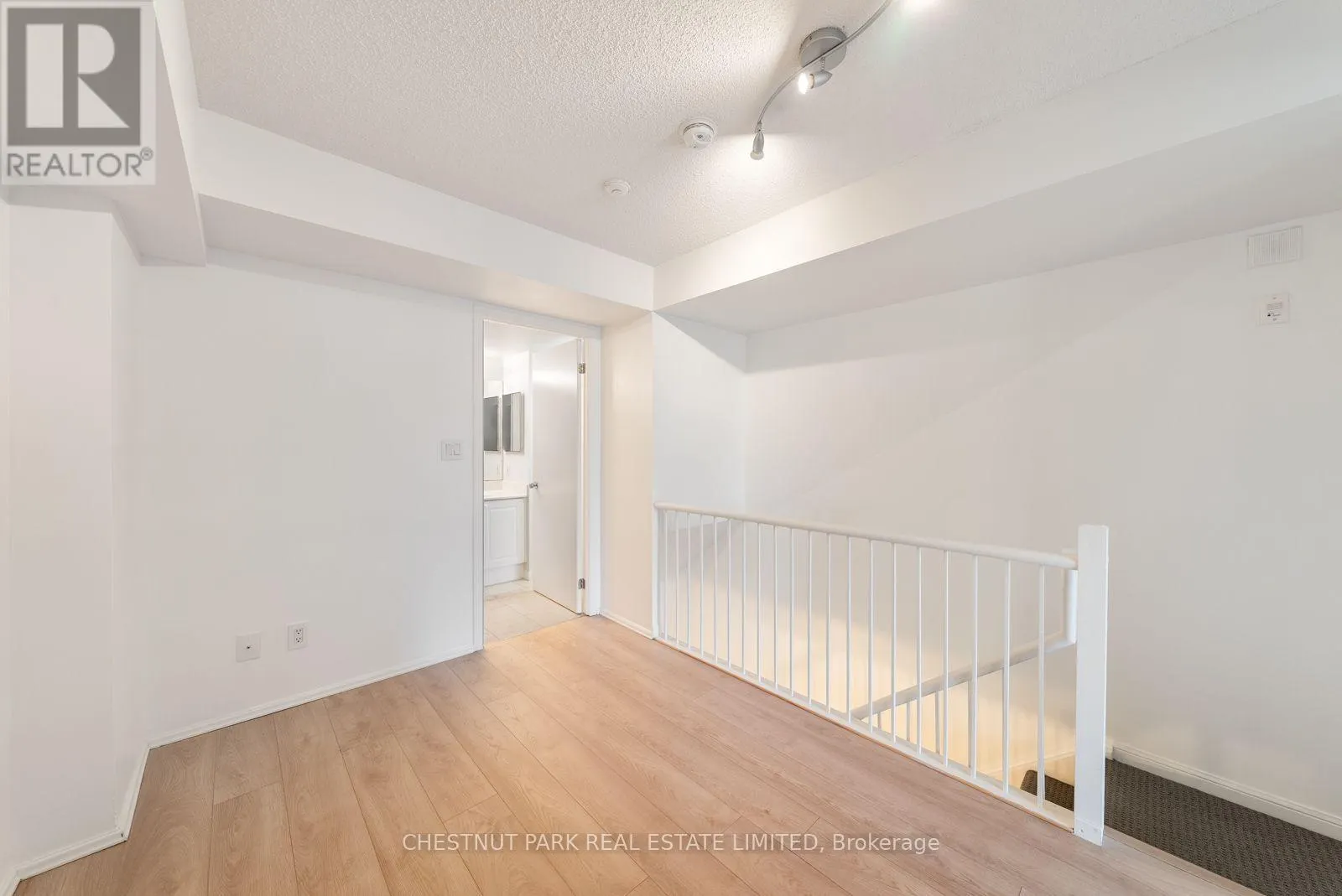 440 - 139 MERTON STREET