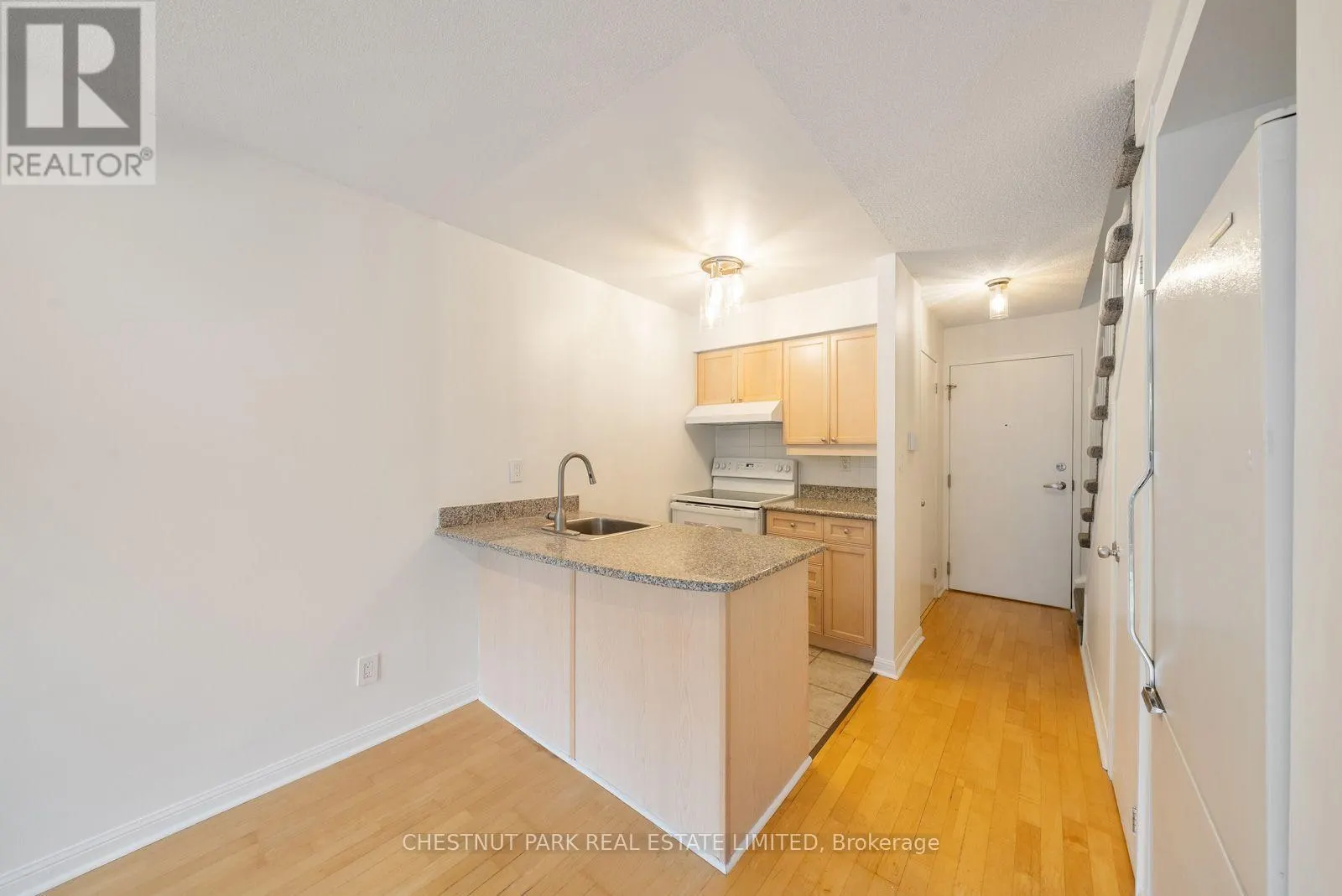 440 - 139 MERTON STREET