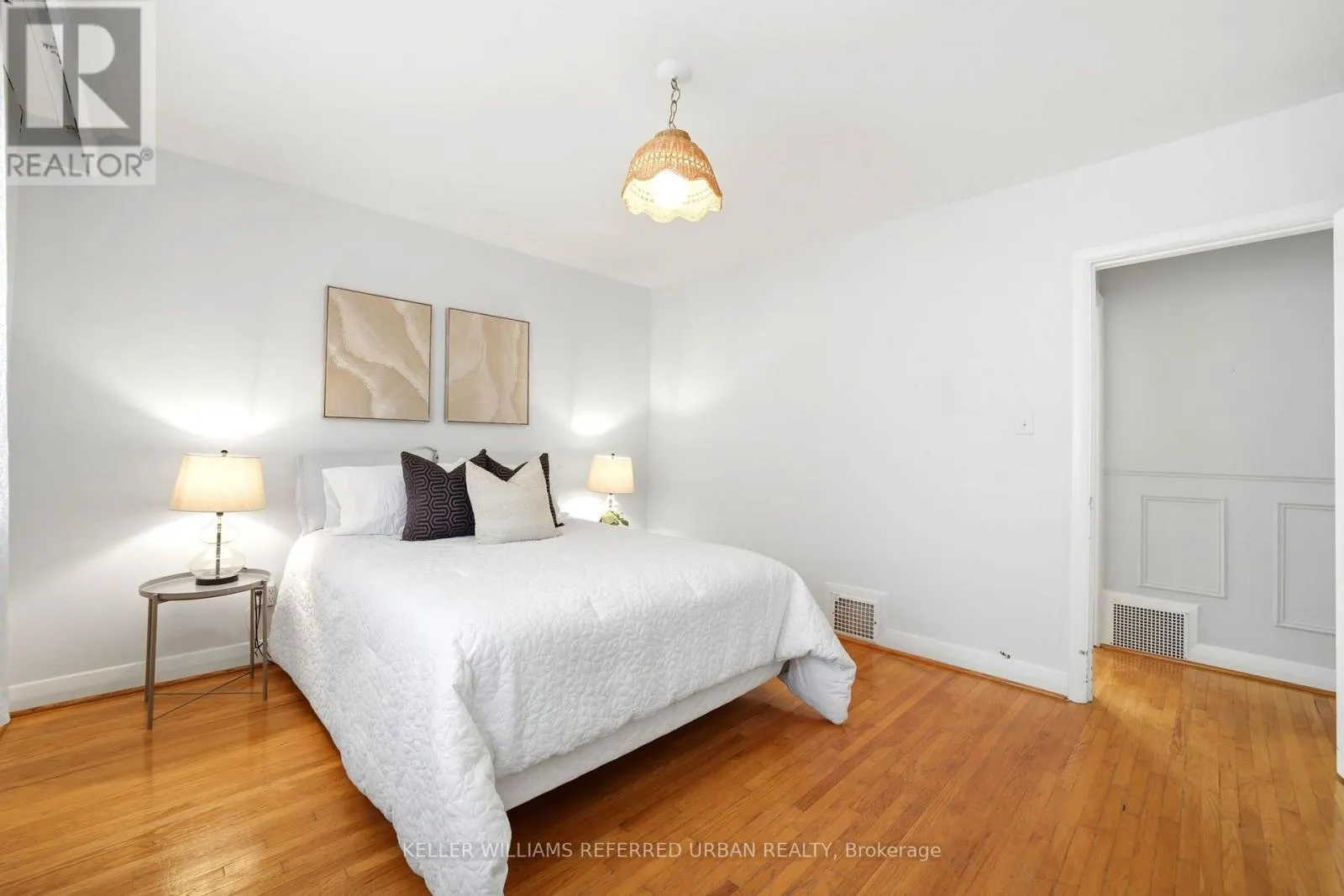 369 HOUNSLOW AVENUE