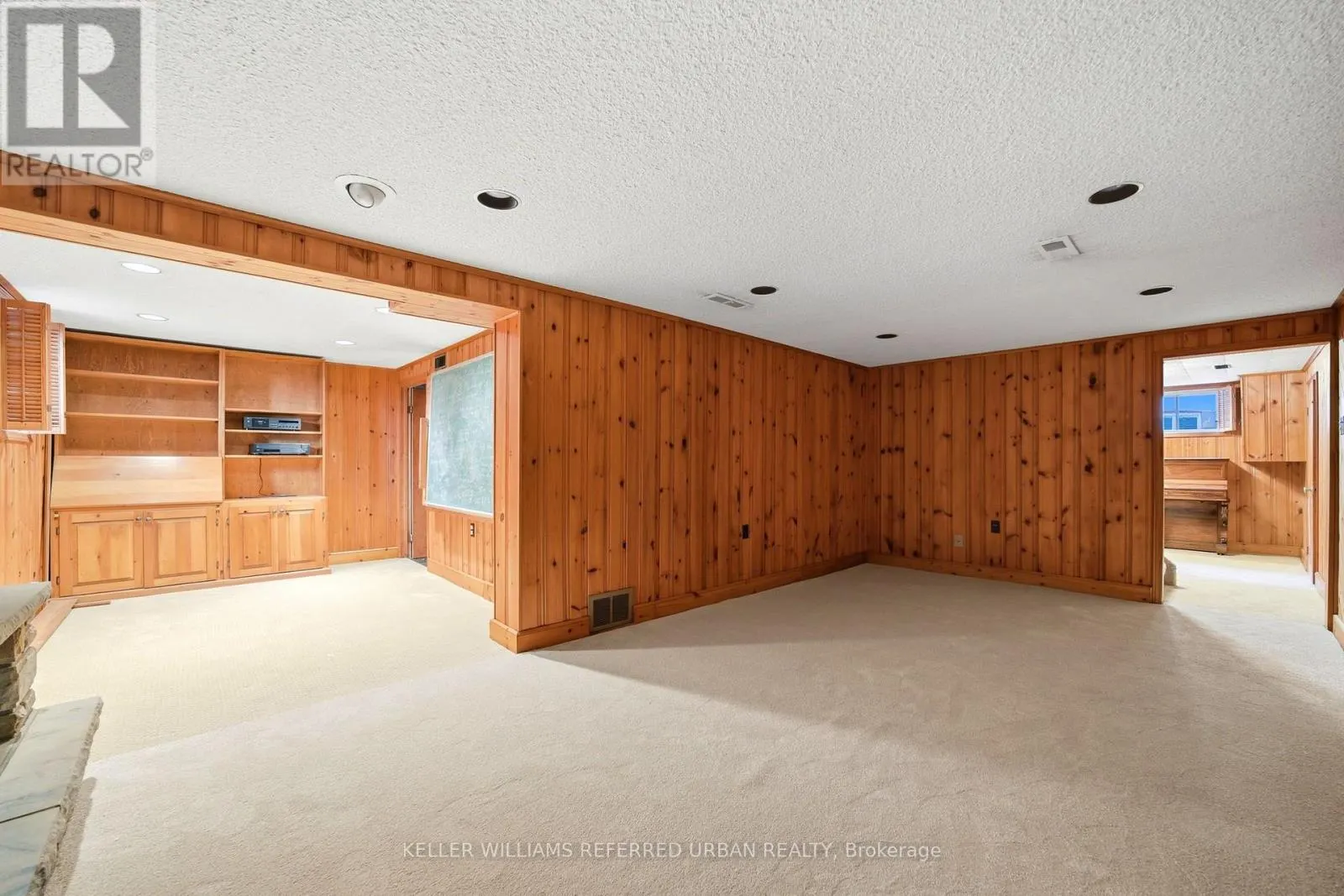 369 HOUNSLOW AVENUE