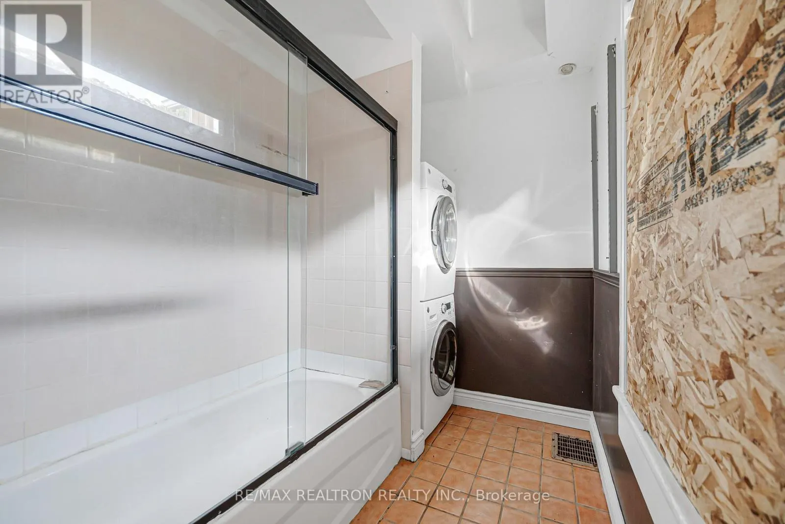 631 RICHMOND STREET W