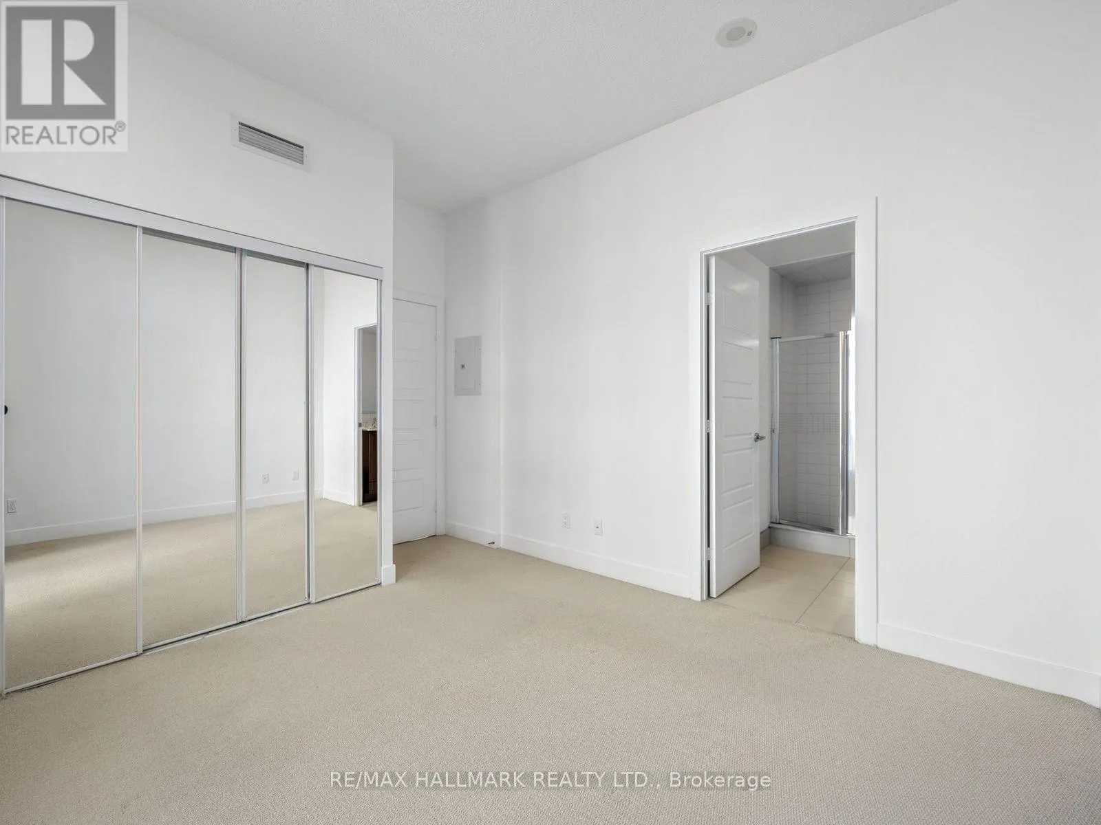 PH2 - 28 LINDEN STREET