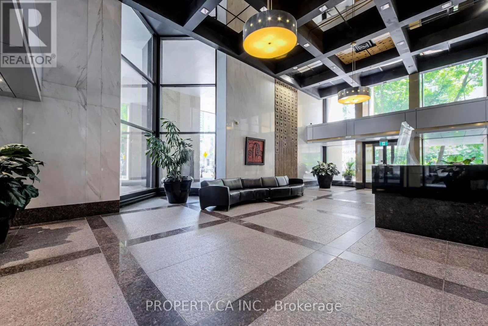 2805 - 33 HARBOUR SQUARE