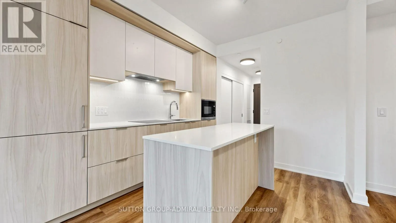 409 - 123 PORTLAND STREET