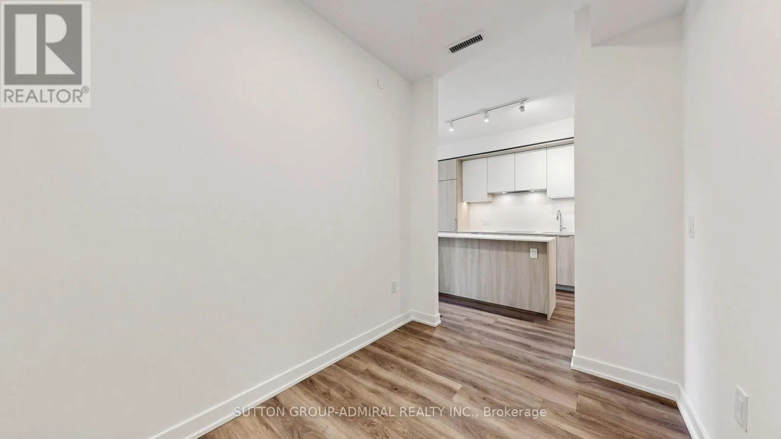 409 - 123 PORTLAND STREET