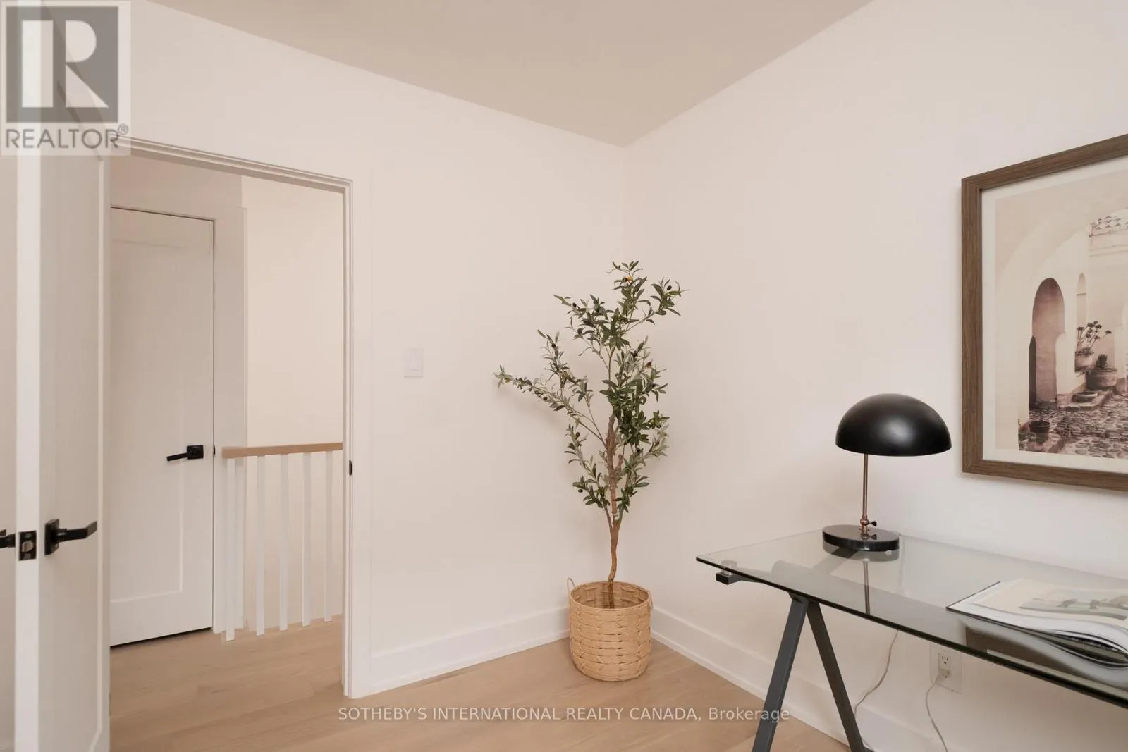 18 THURSTON ROAD