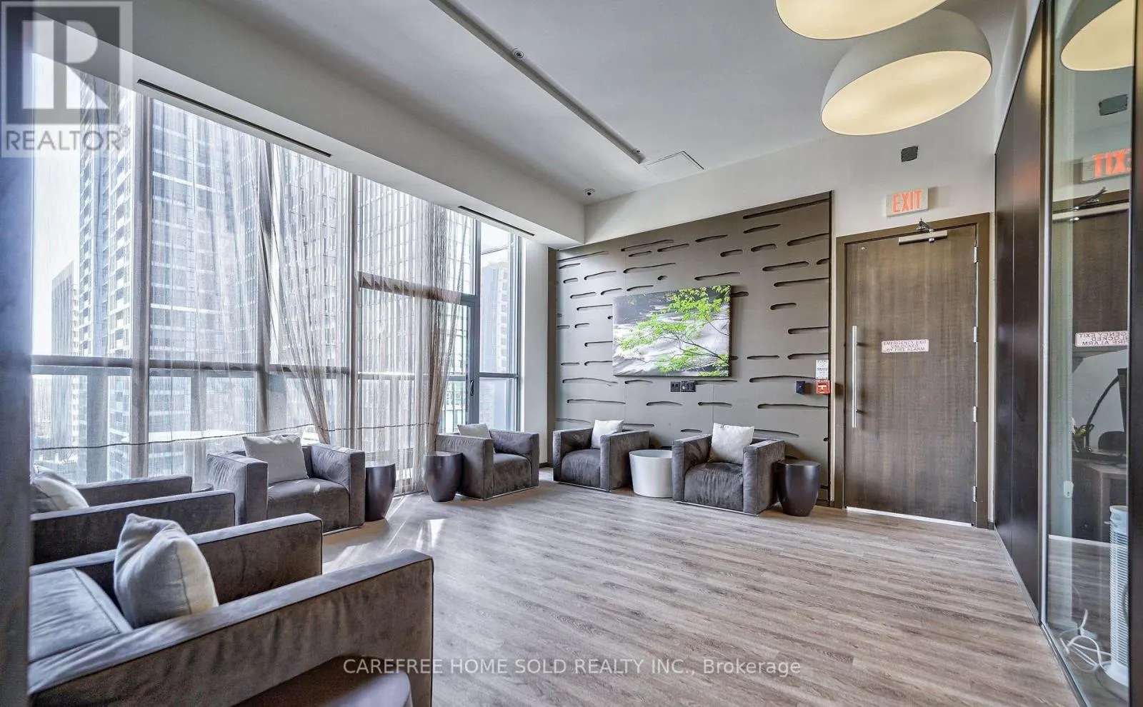 2910 - 101 CHARLES STREET E