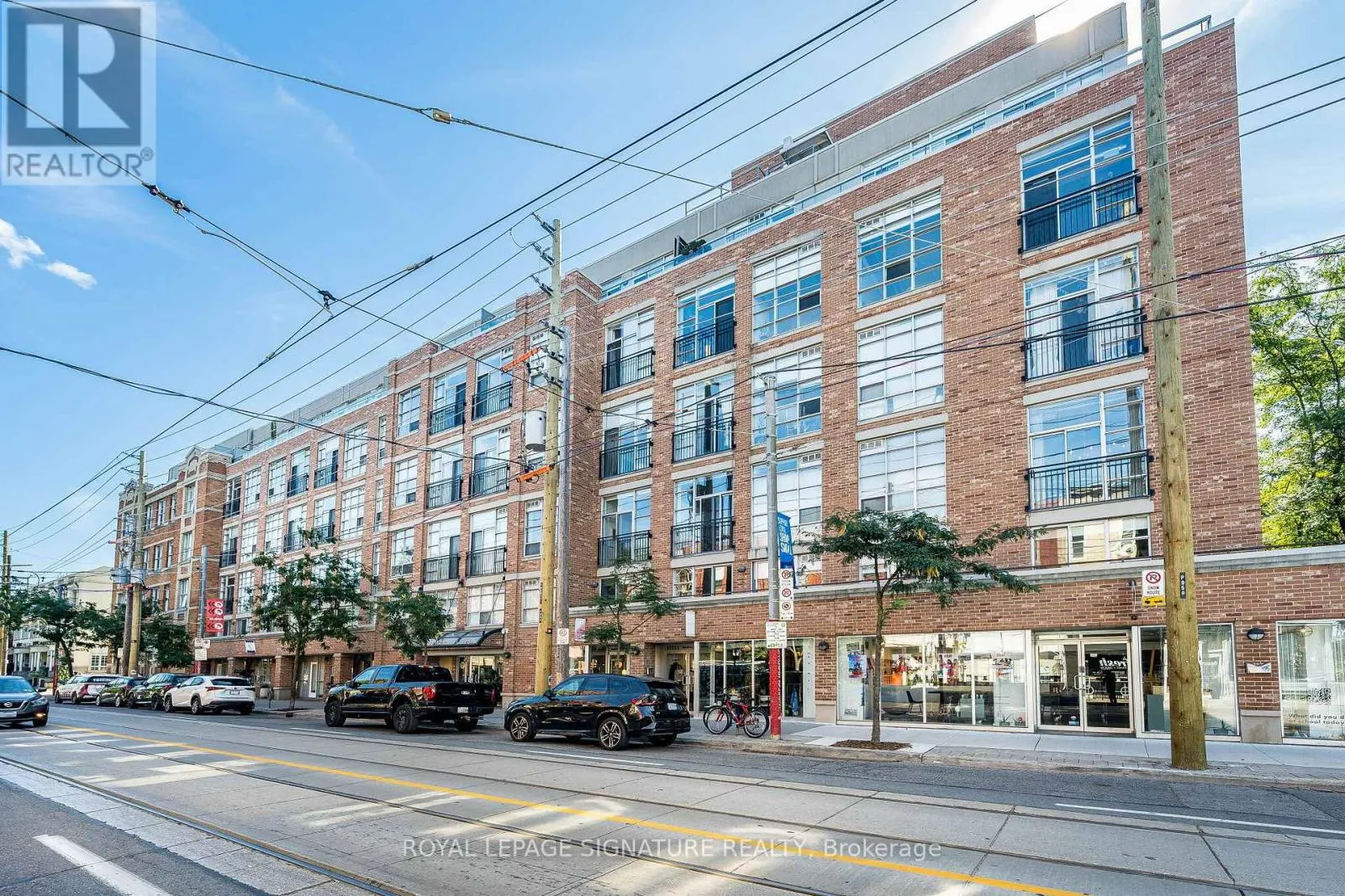 316 - 955 QUEEN STREET W