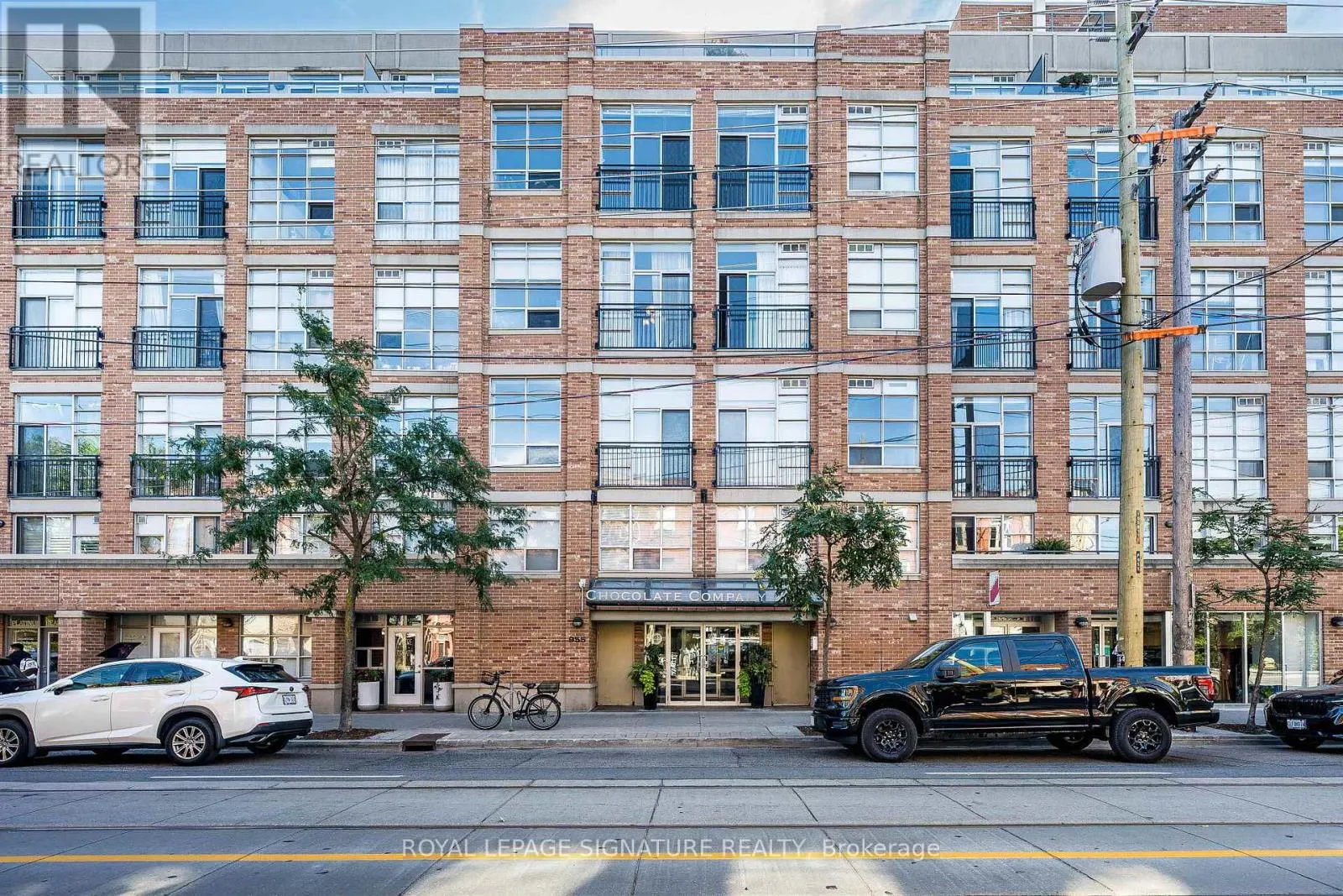 316 - 955 QUEEN STREET W