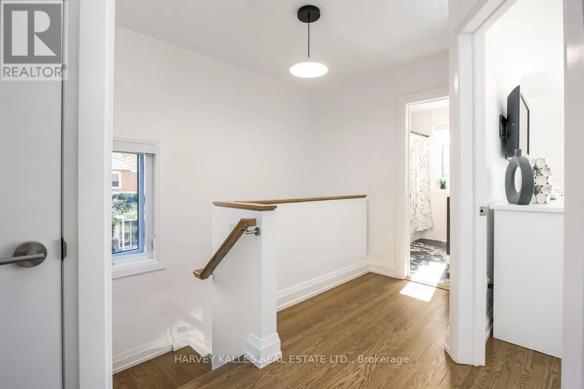 42 RAEBURN AVENUE