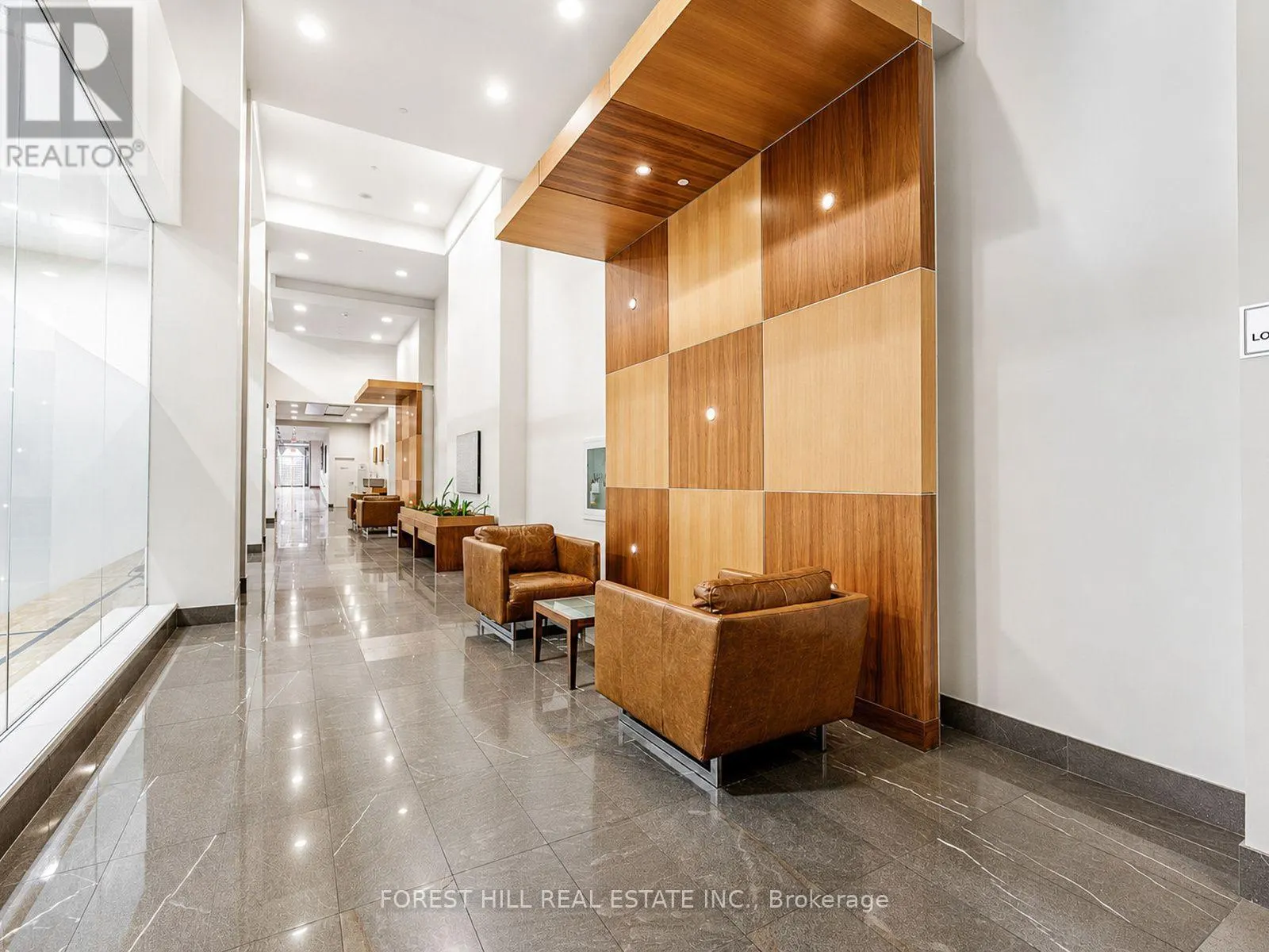 1710 - 381 FRONT STREET W