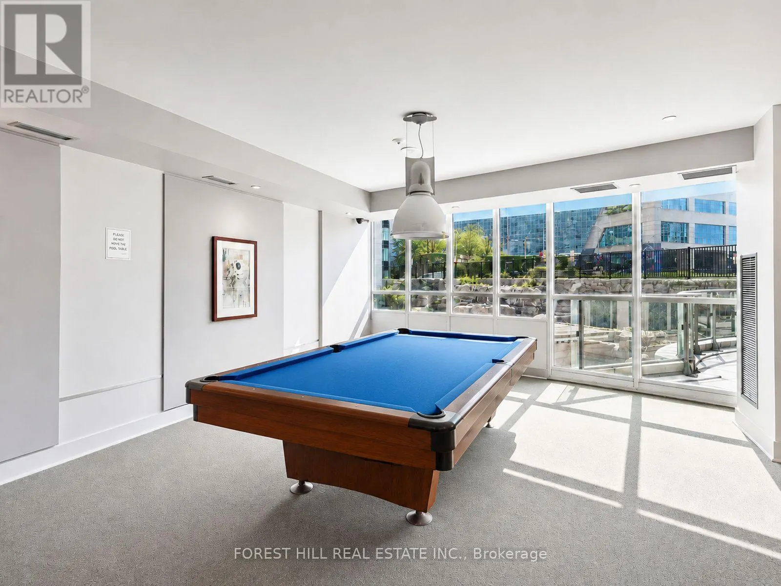 1710 - 381 FRONT STREET W