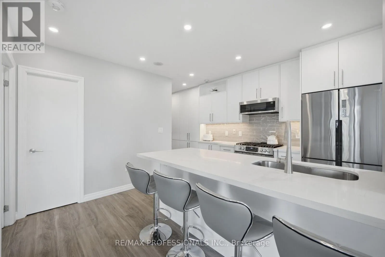2603 - 3 NAVY WHARF COURT