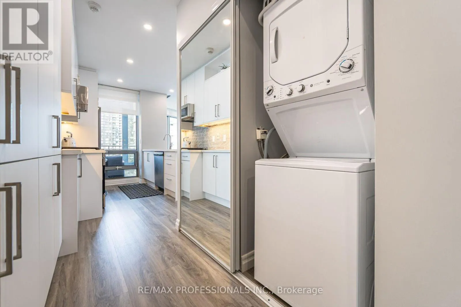 2603 - 3 NAVY WHARF COURT