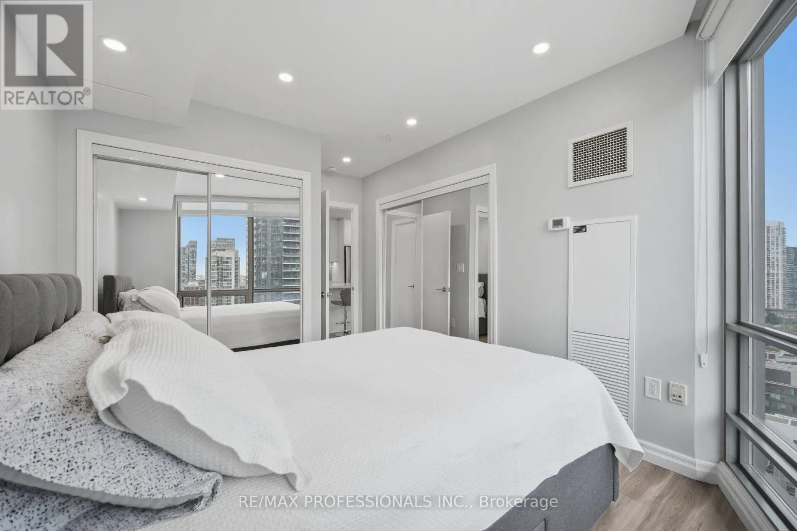 2603 - 3 NAVY WHARF COURT