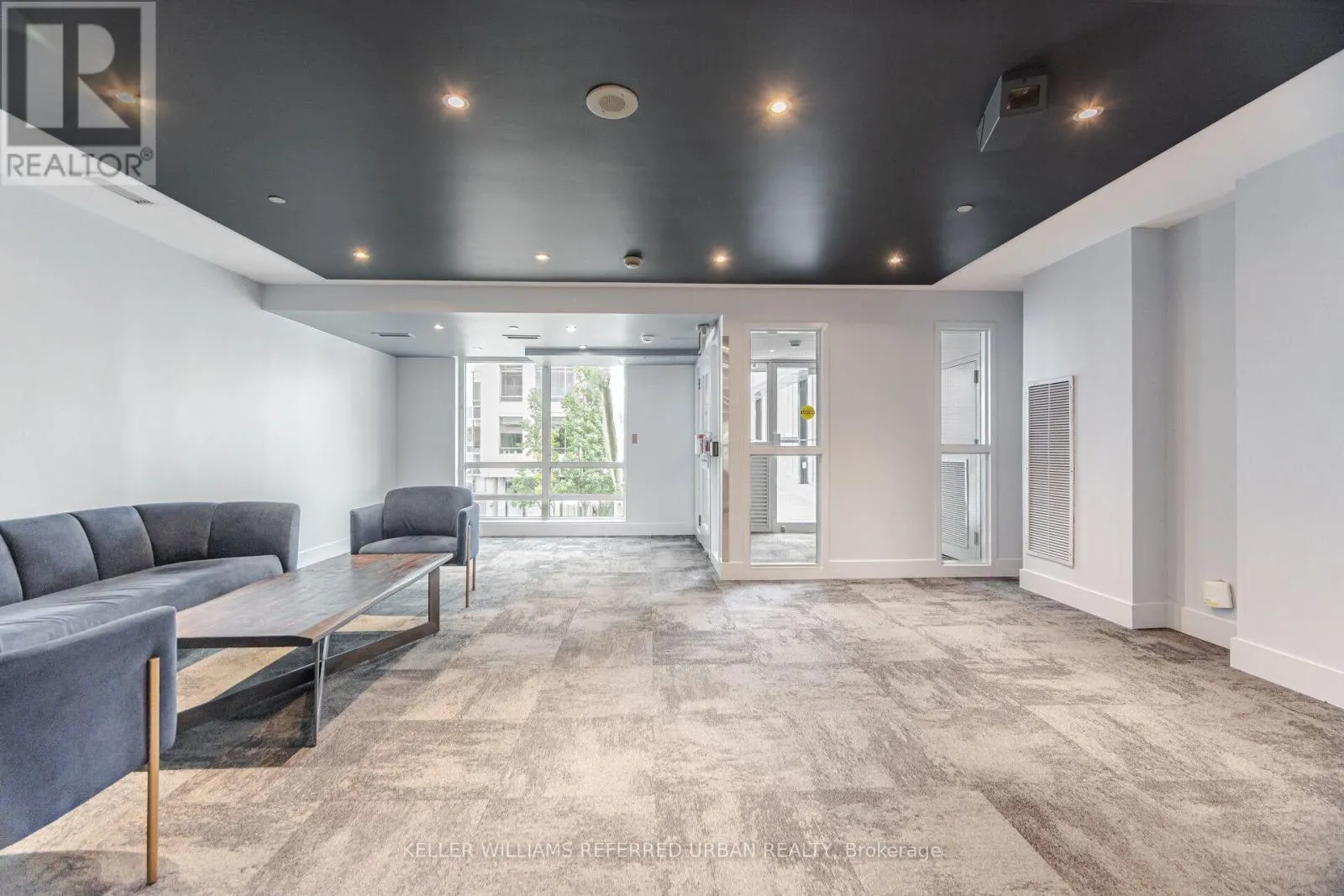 1501 - 361 FRONT STREET W