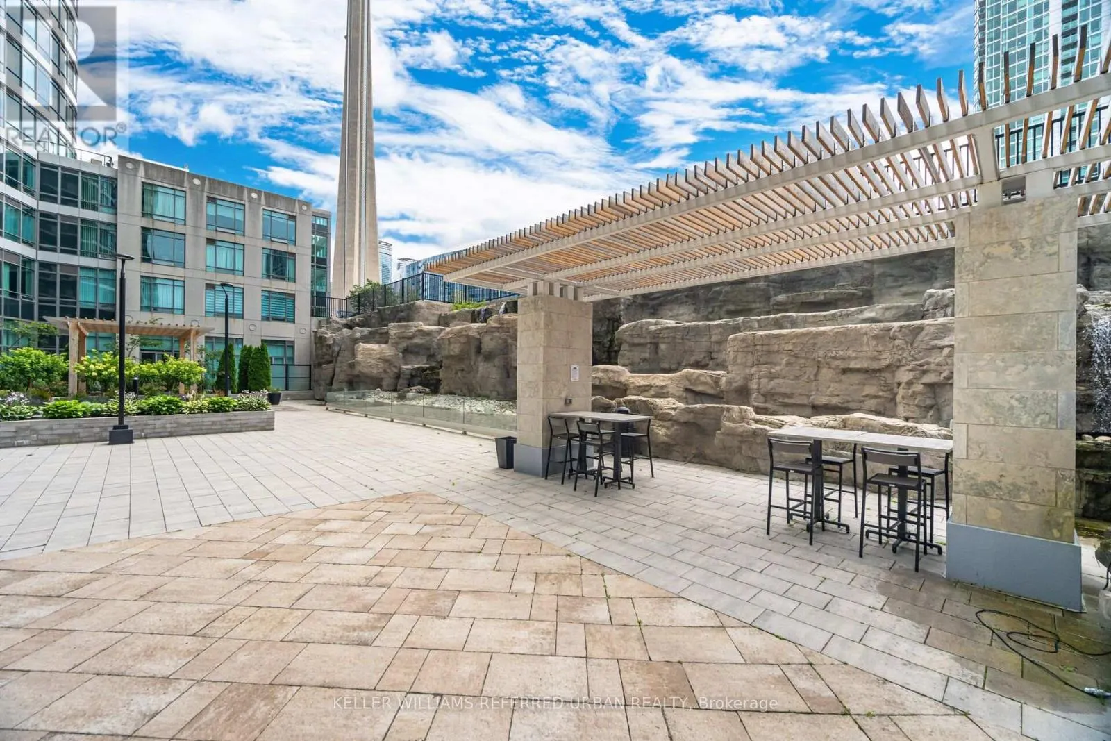 1501 - 361 FRONT STREET W
