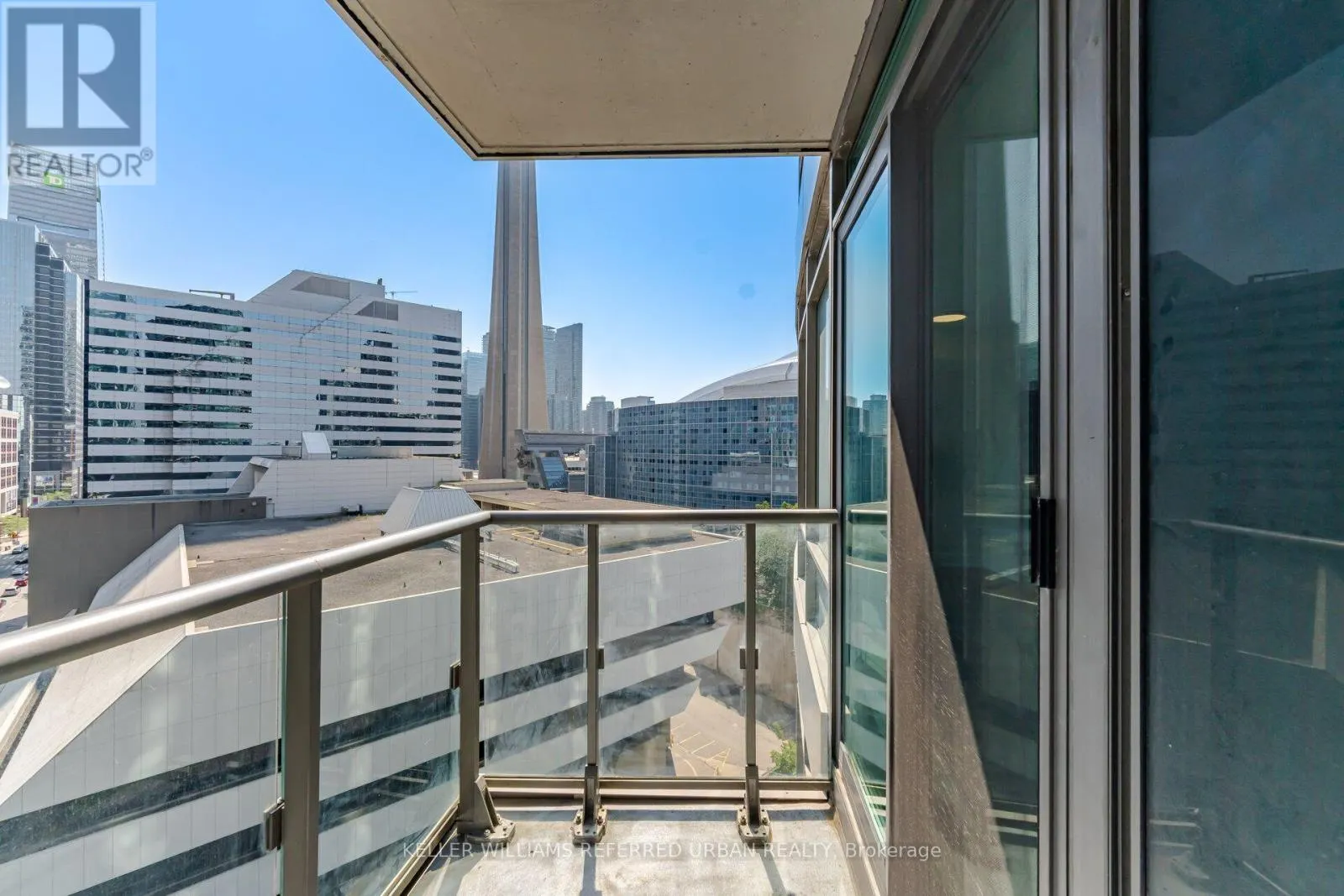 1501 - 361 FRONT STREET W