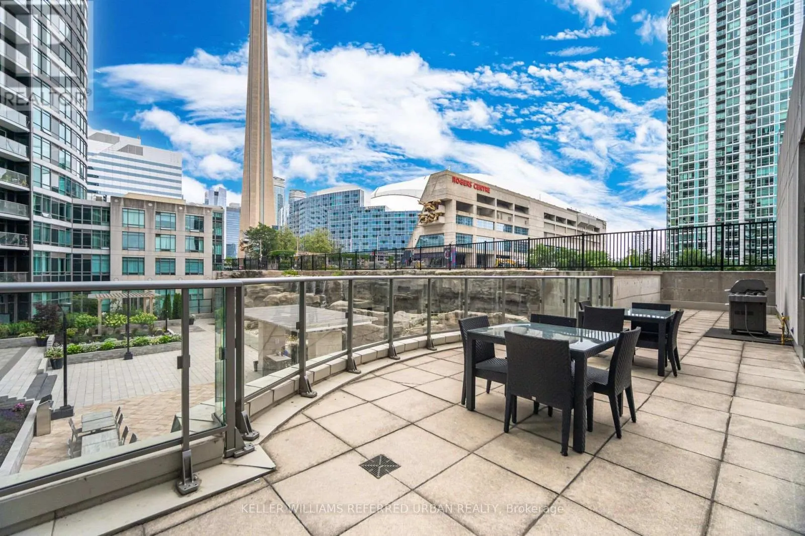 1501 - 361 FRONT STREET W