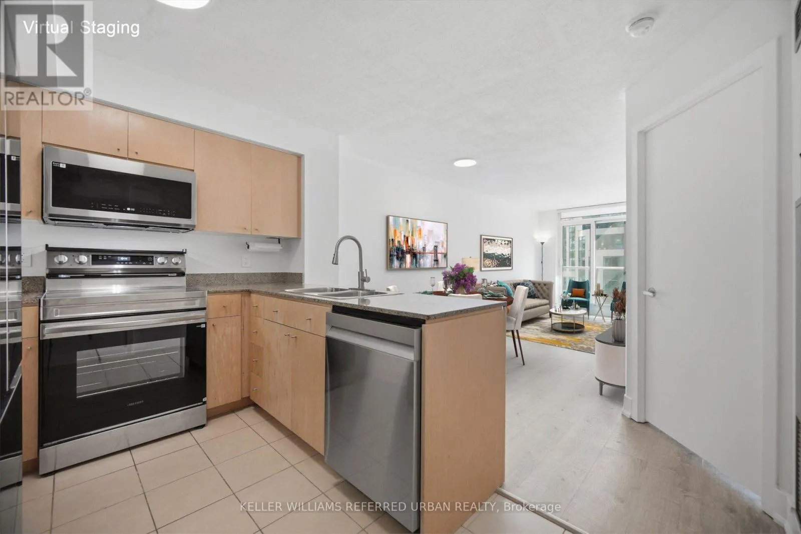 1501 - 361 FRONT STREET W