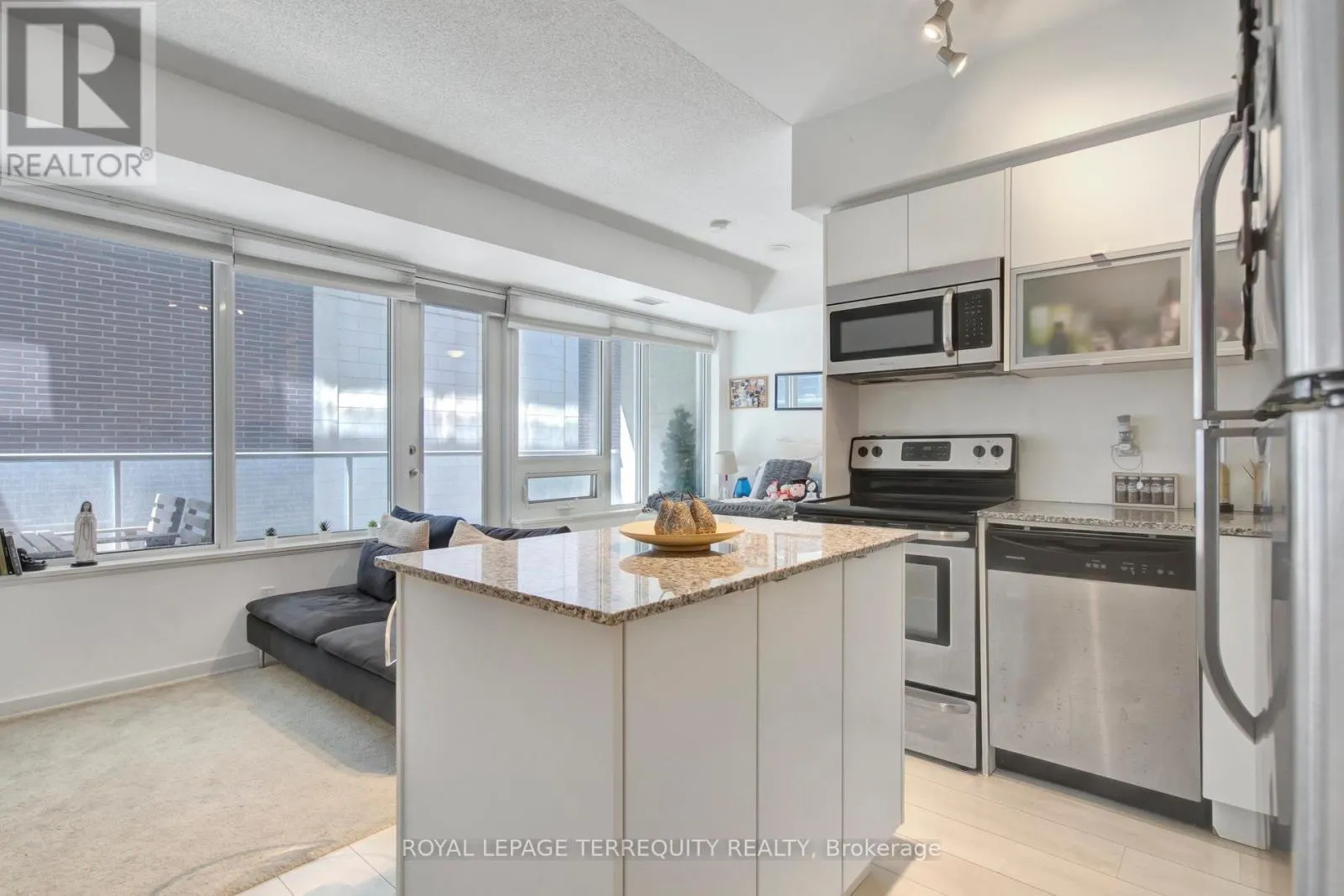 302 - 55 EAST LIBERTY STREET