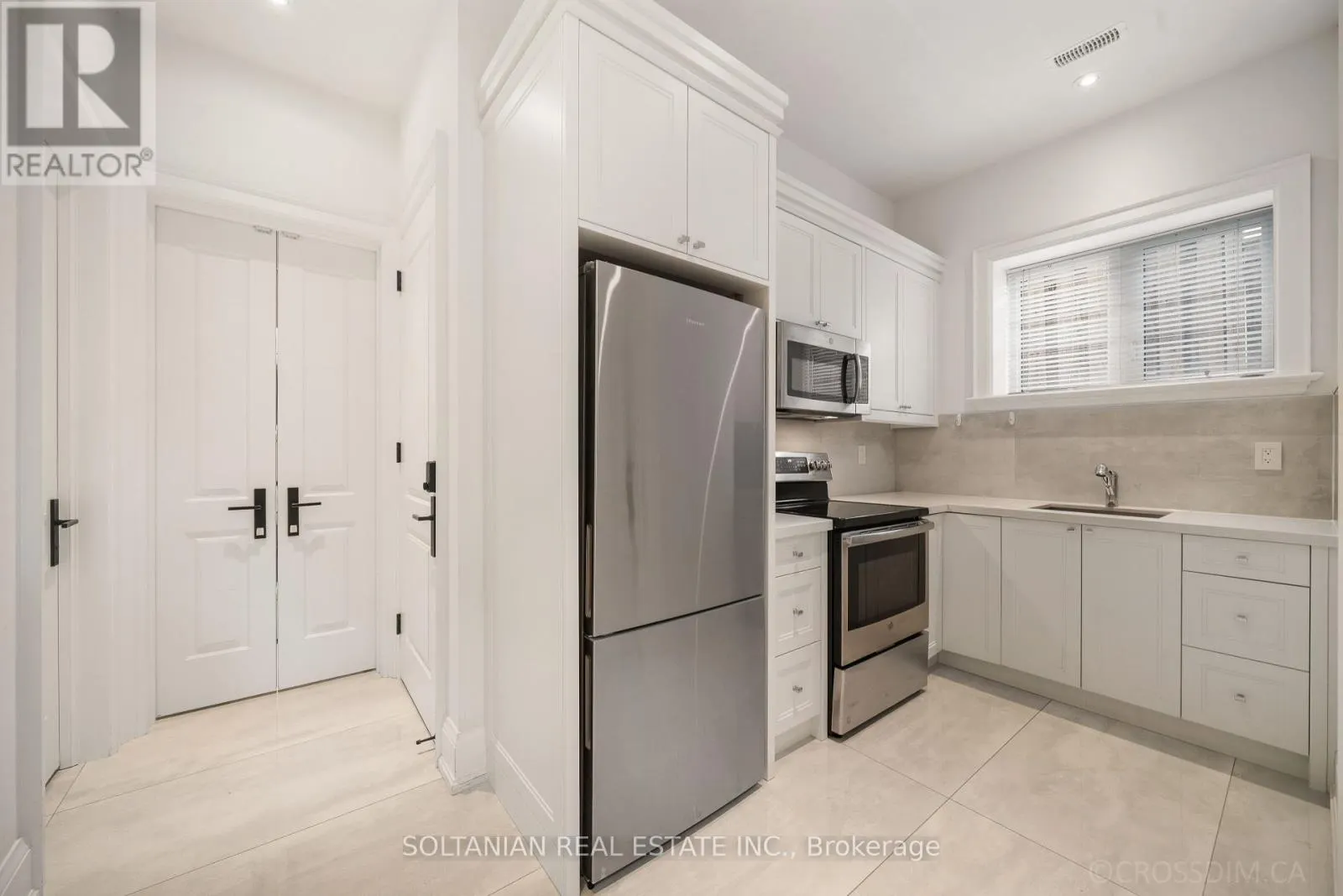 15 CALVIN AVENUE