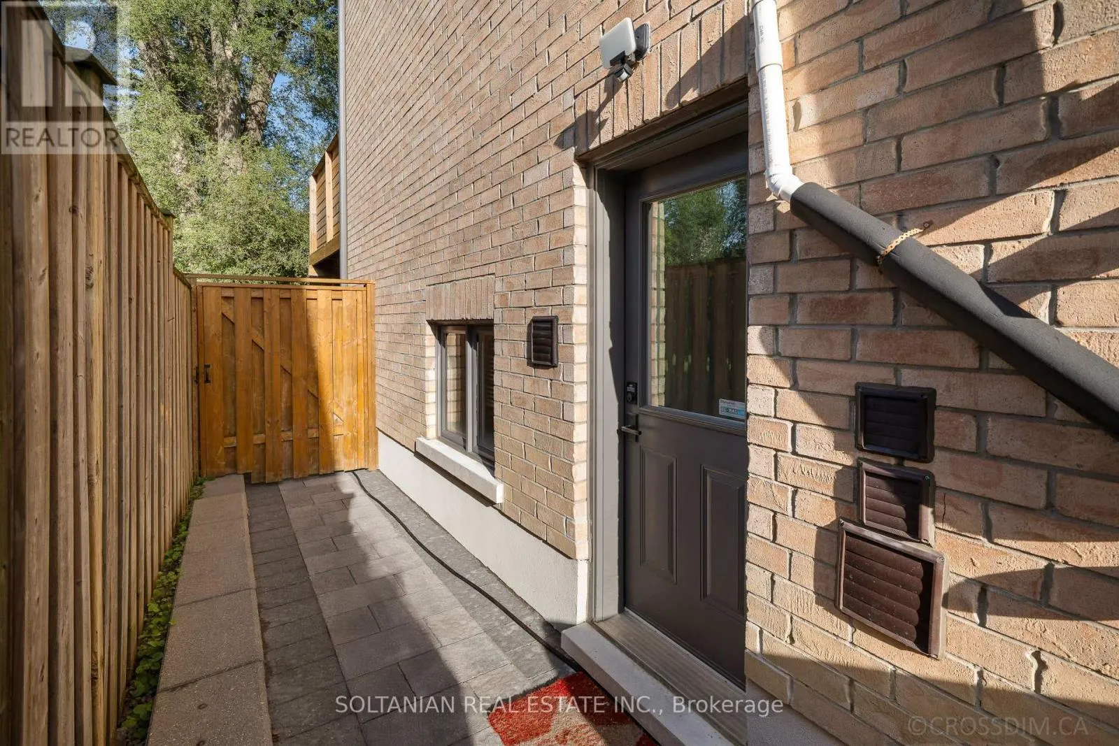 15 CALVIN AVENUE