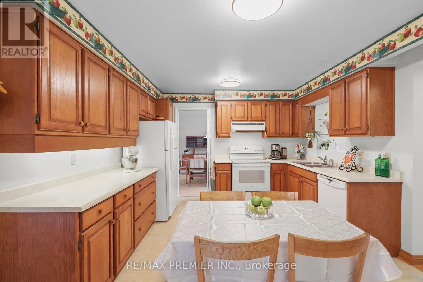 19 TEMAGAMI COURT