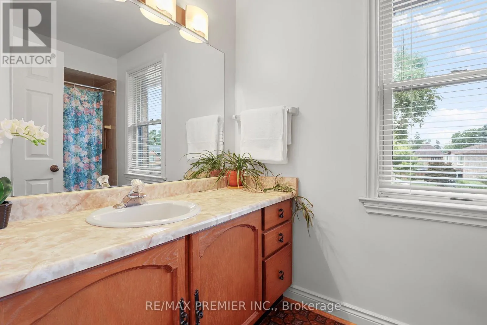 19 TEMAGAMI COURT