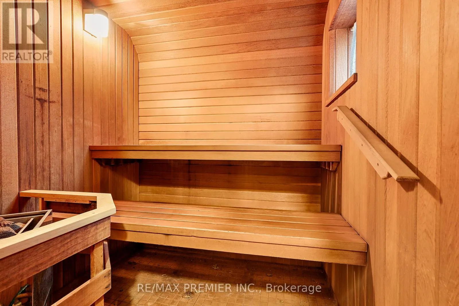 19 TEMAGAMI COURT