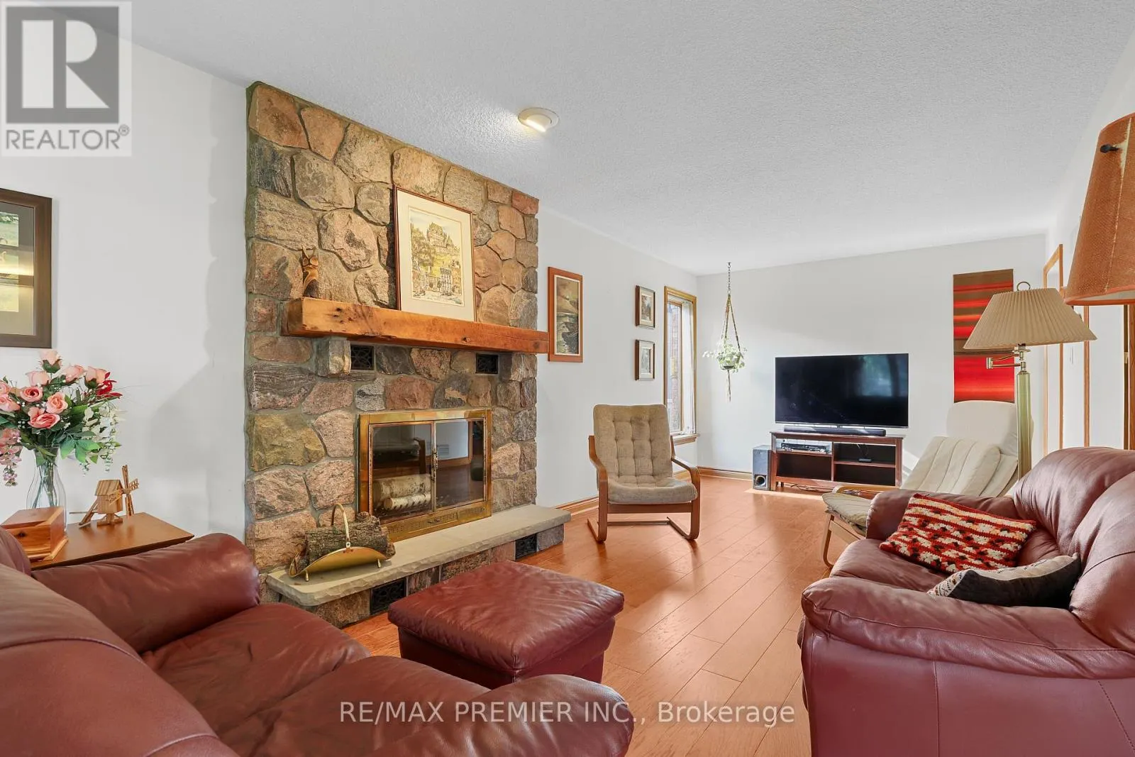 19 TEMAGAMI COURT