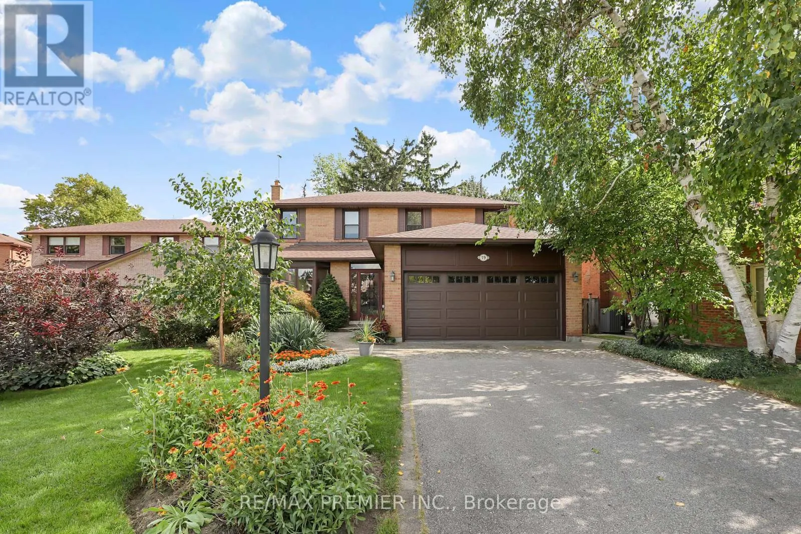 19 TEMAGAMI COURT