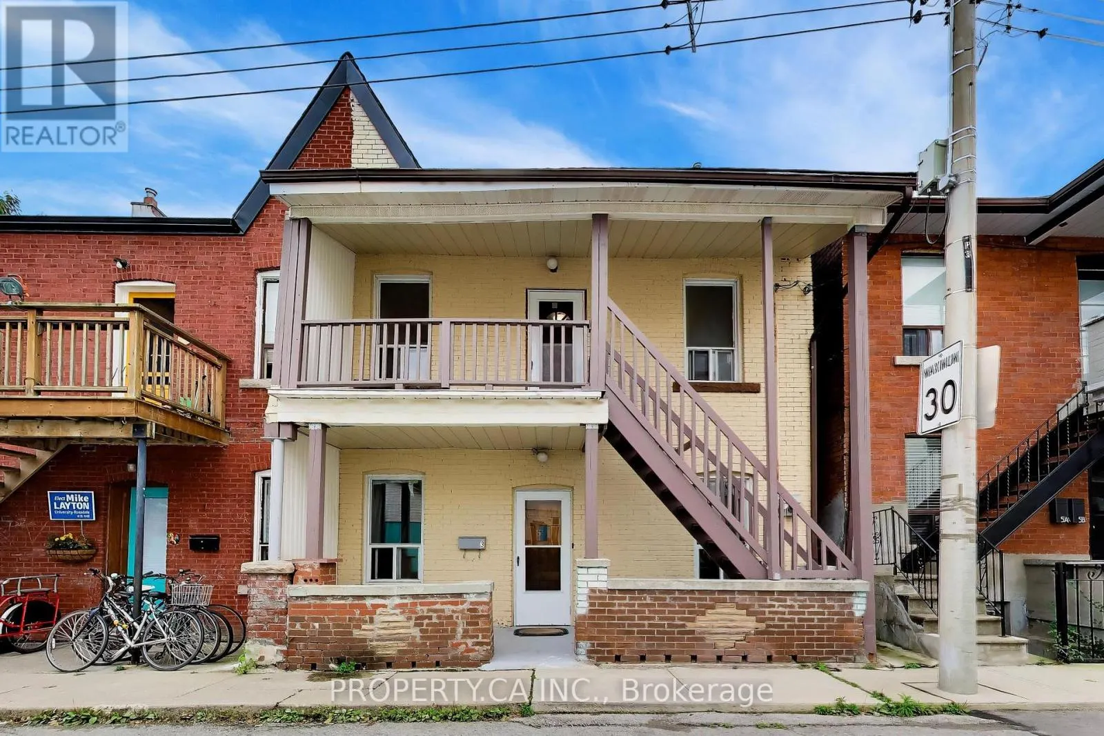 3 CLINTON PLACE