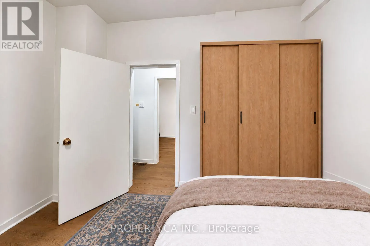 3 CLINTON PLACE