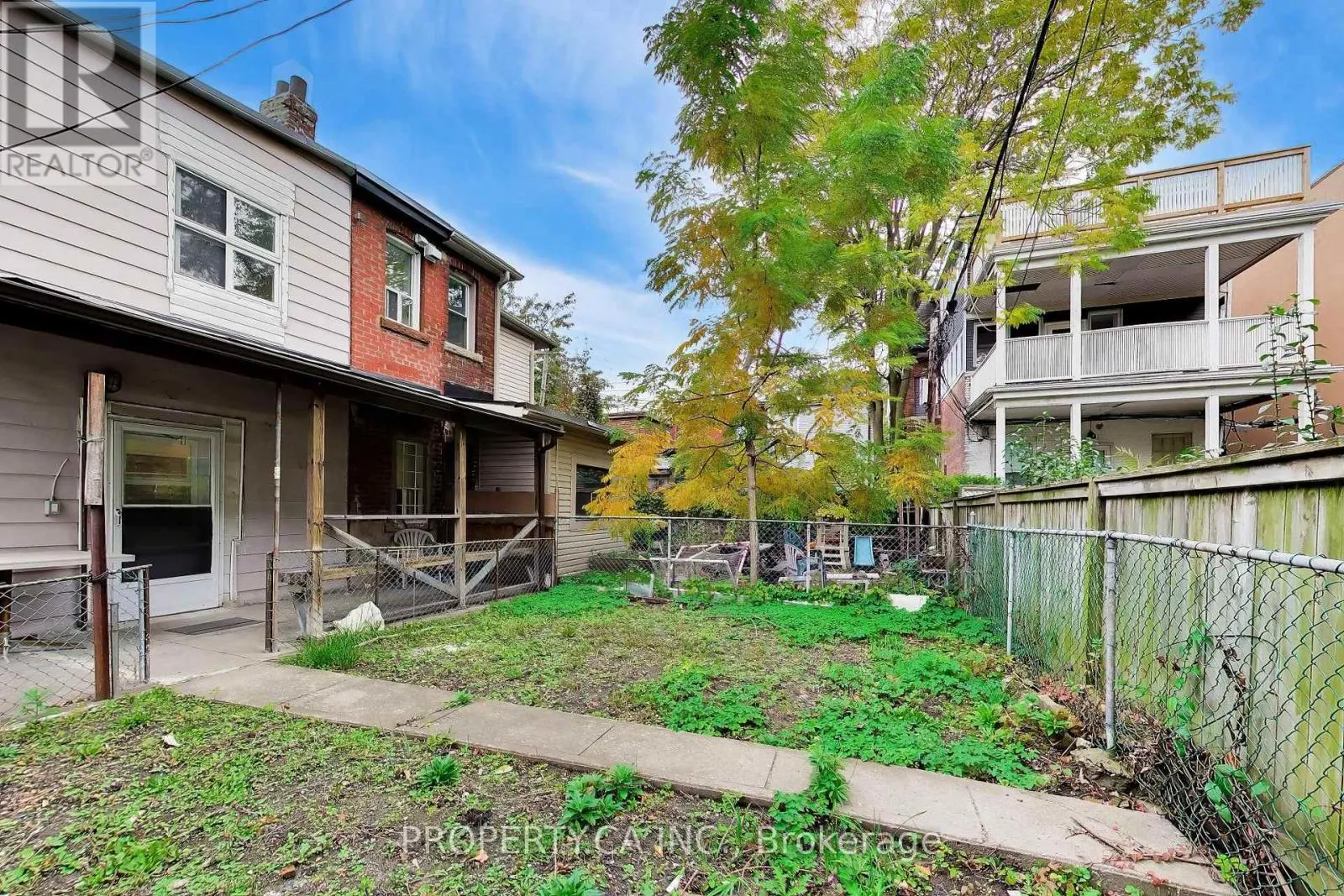 3 CLINTON PLACE