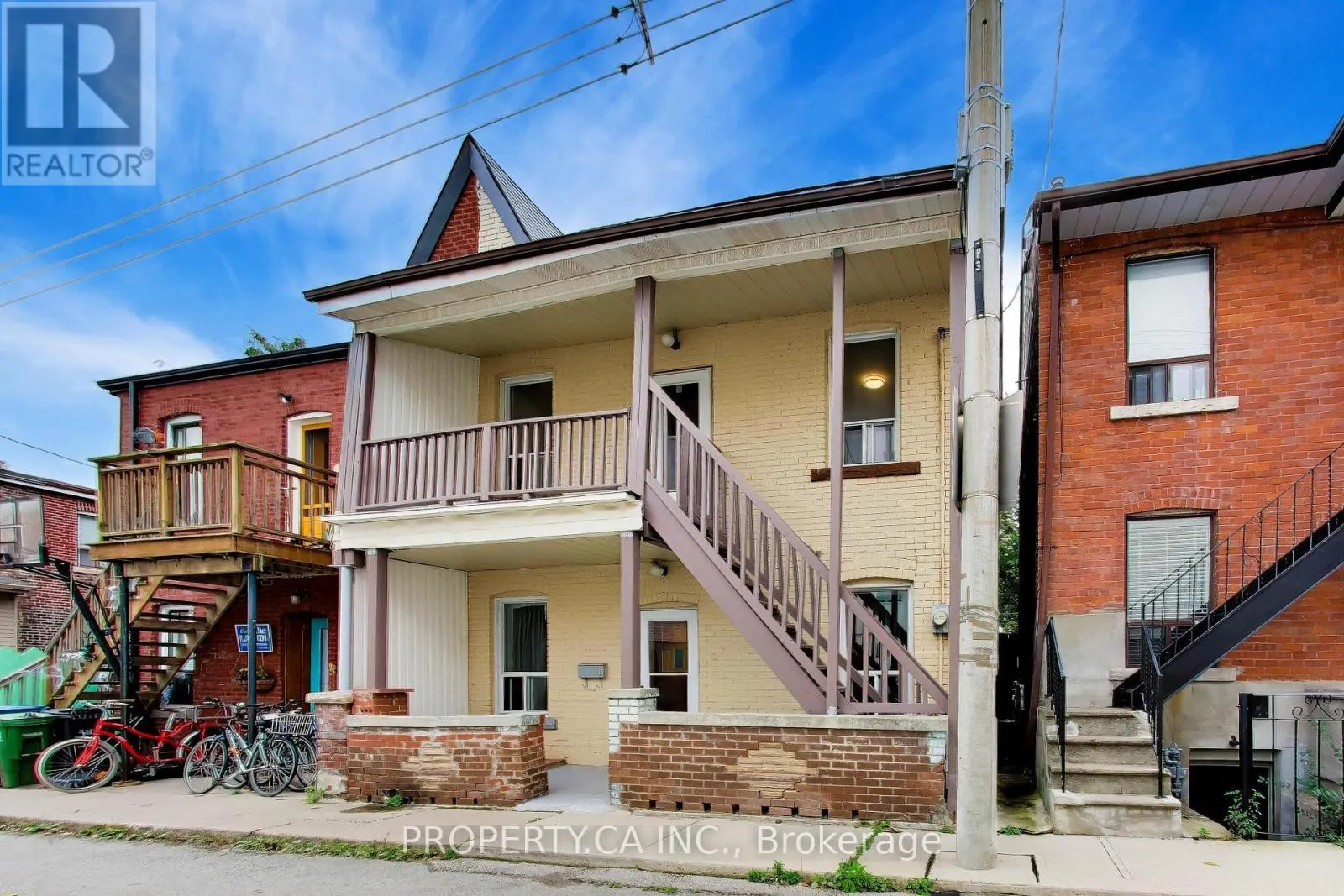 3 CLINTON PLACE