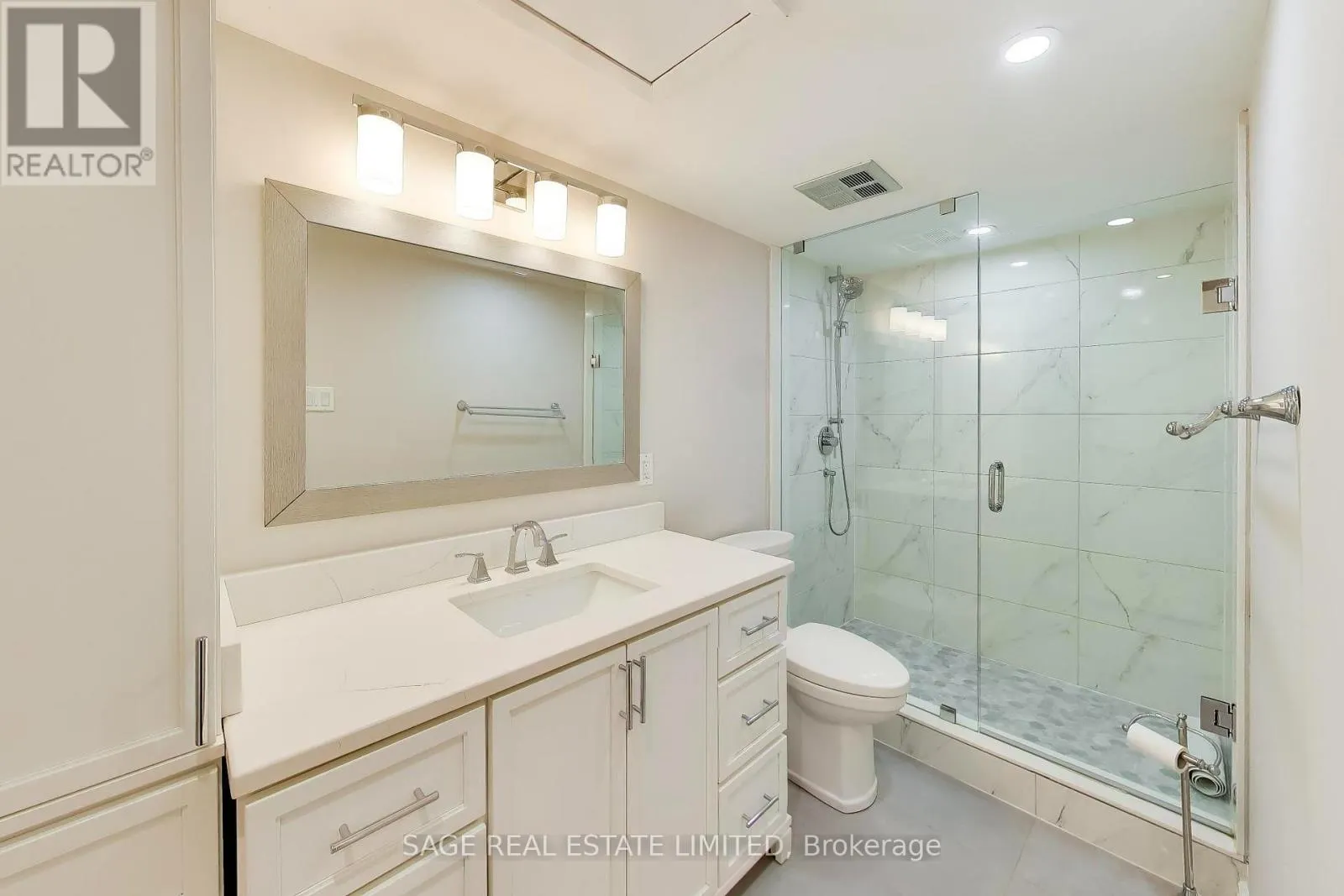 404 - 63 ST CLAIR AVENUE