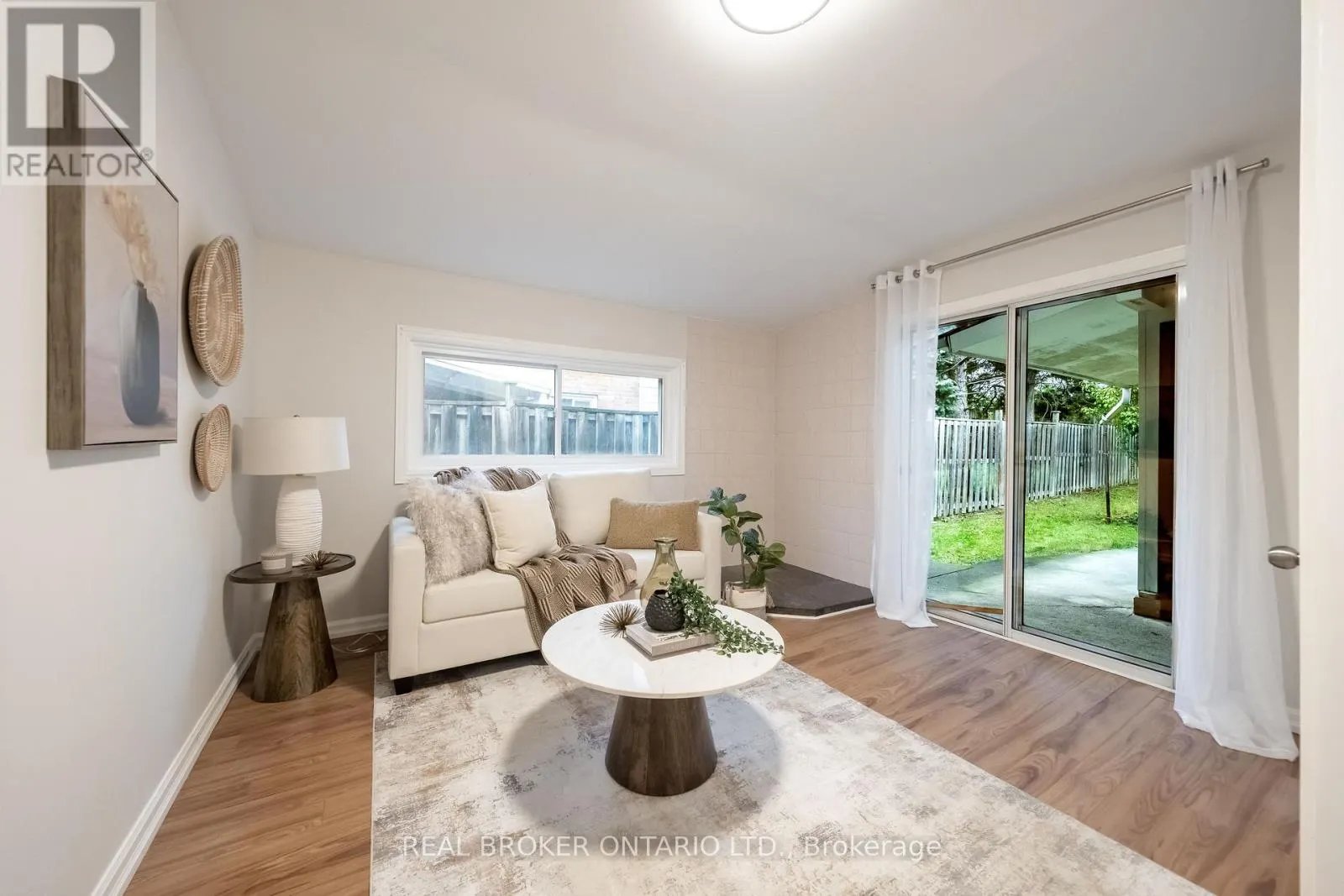 53 KINGSLAKE ROAD