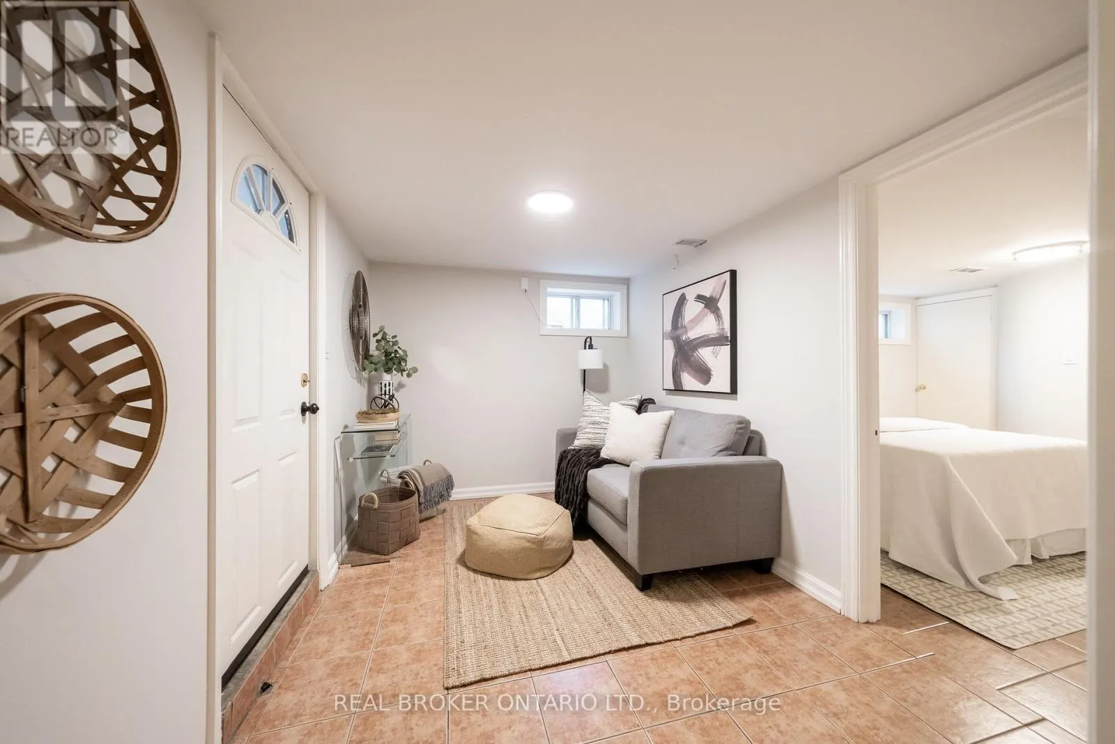 53 KINGSLAKE ROAD
