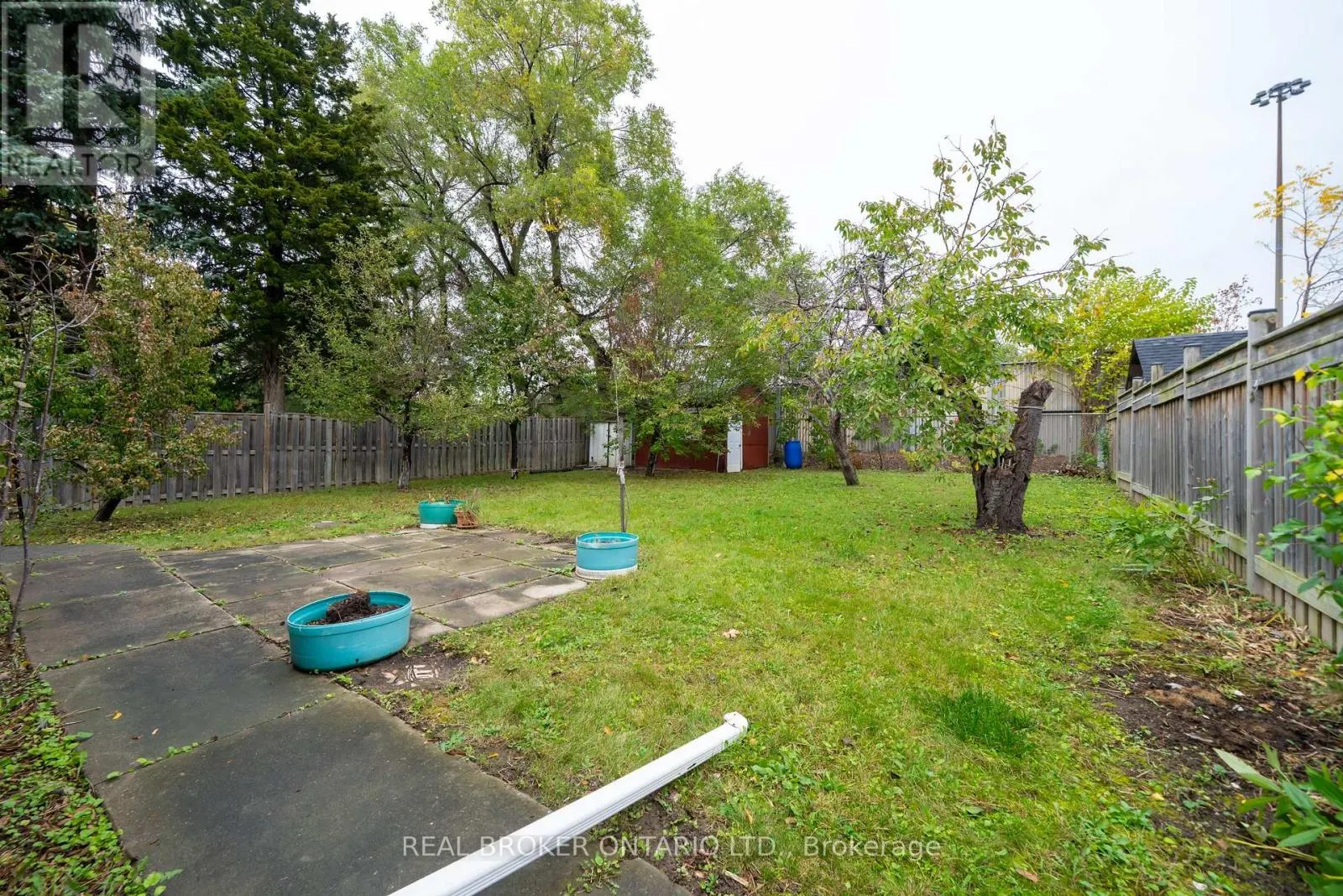 53 KINGSLAKE ROAD