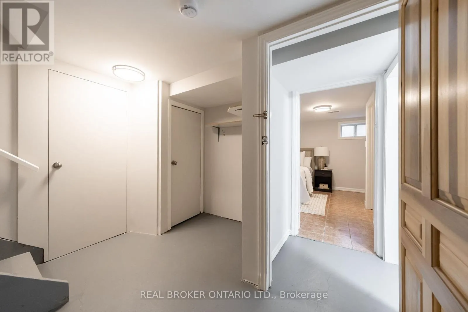 53 KINGSLAKE ROAD
