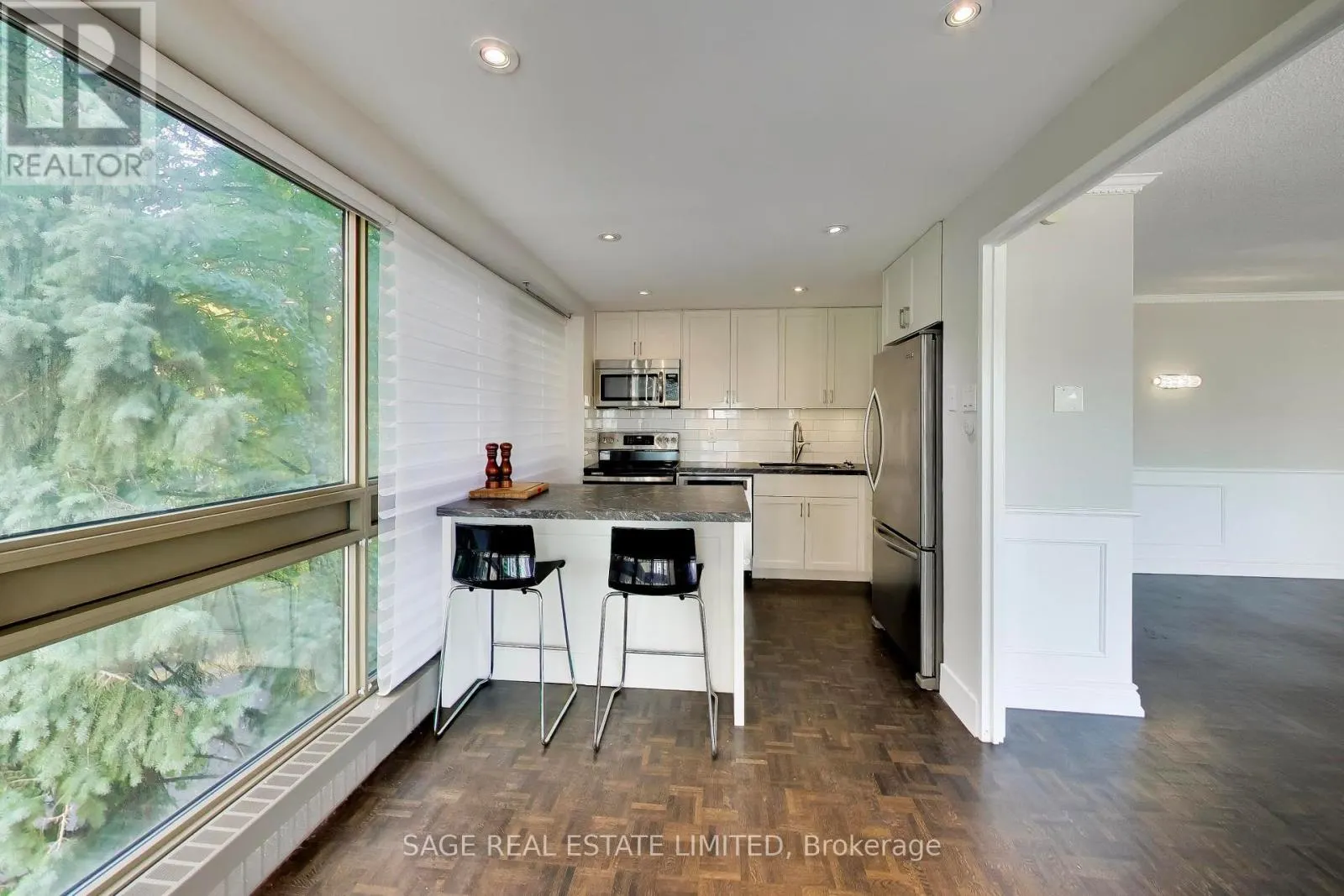 403 - 63 ST CLAIR AVENUE W