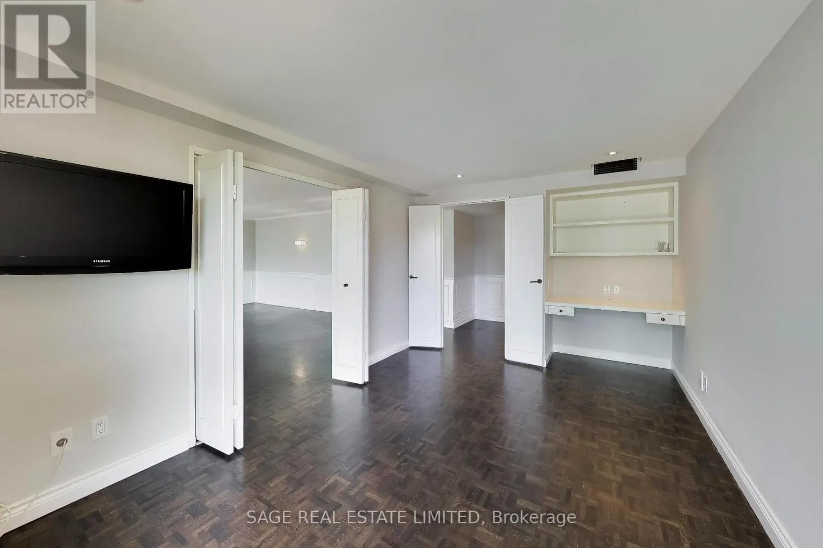403 - 63 ST CLAIR AVENUE W