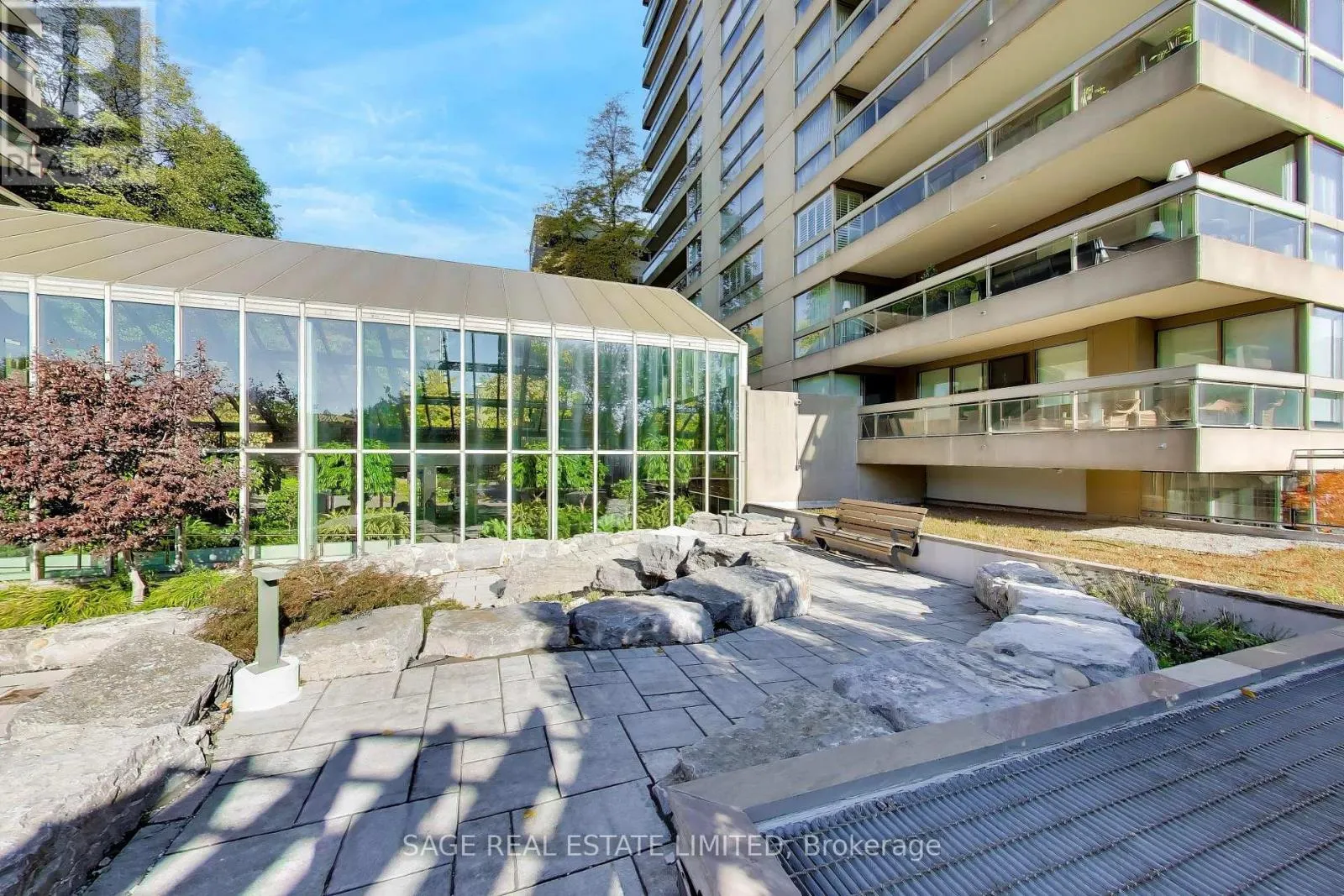 403 - 63 ST CLAIR AVENUE W