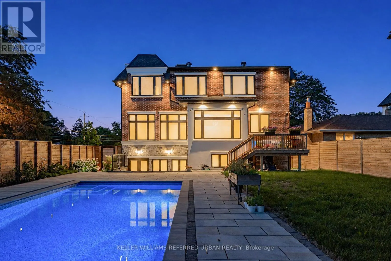 35 LLOYDMINSTER CRESCENT