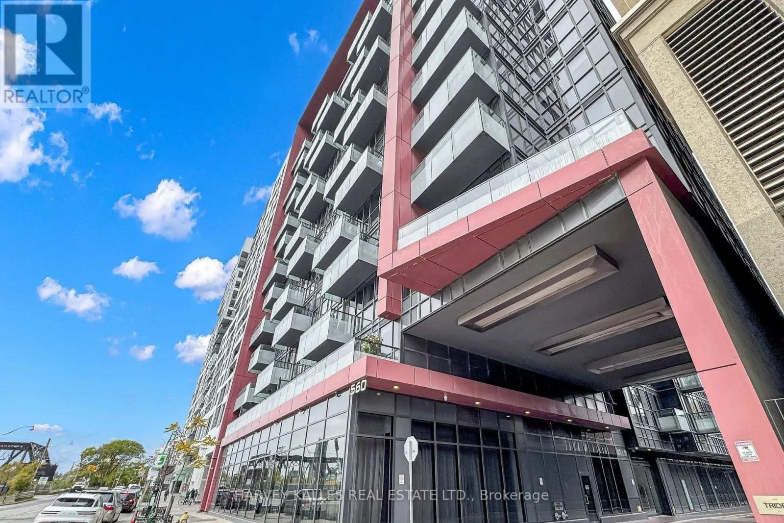 608 - 560 FRONT STREET W