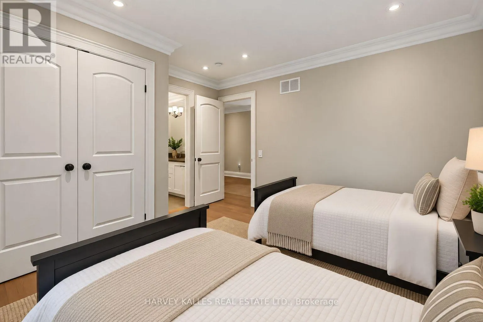 40 SULTANA AVENUE