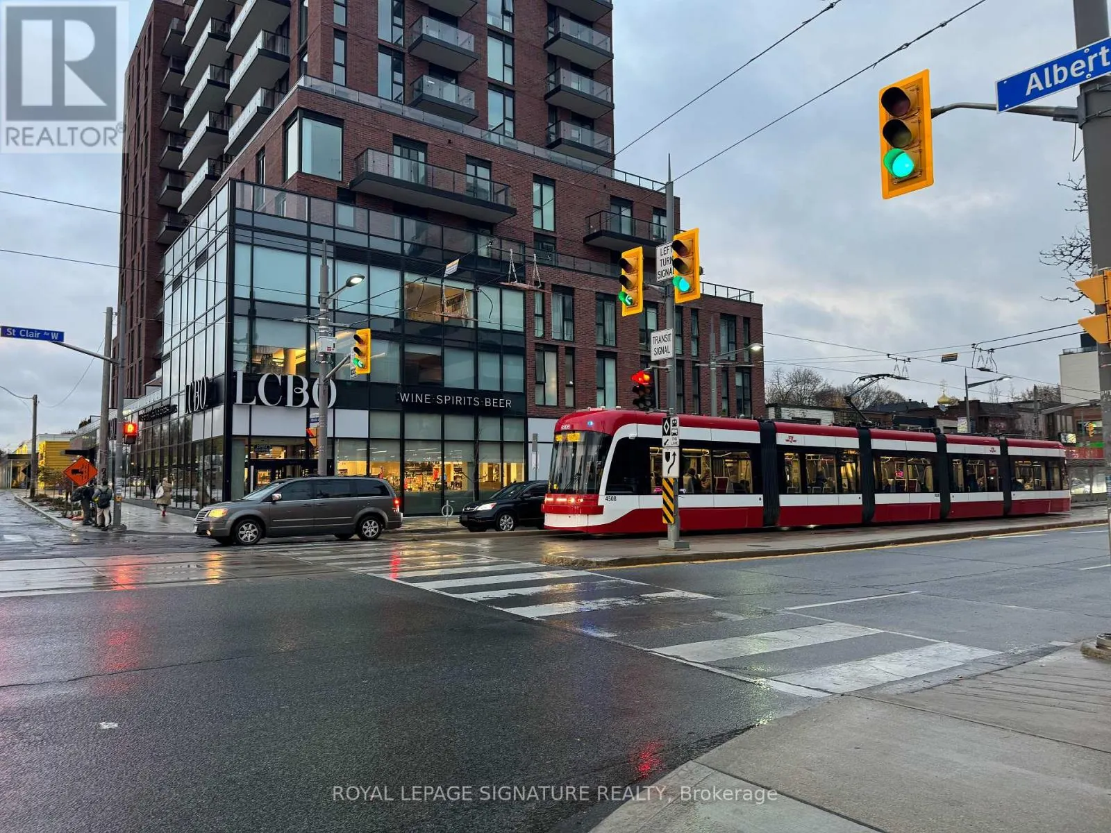 411 - 185 ALBERTA AVENUE